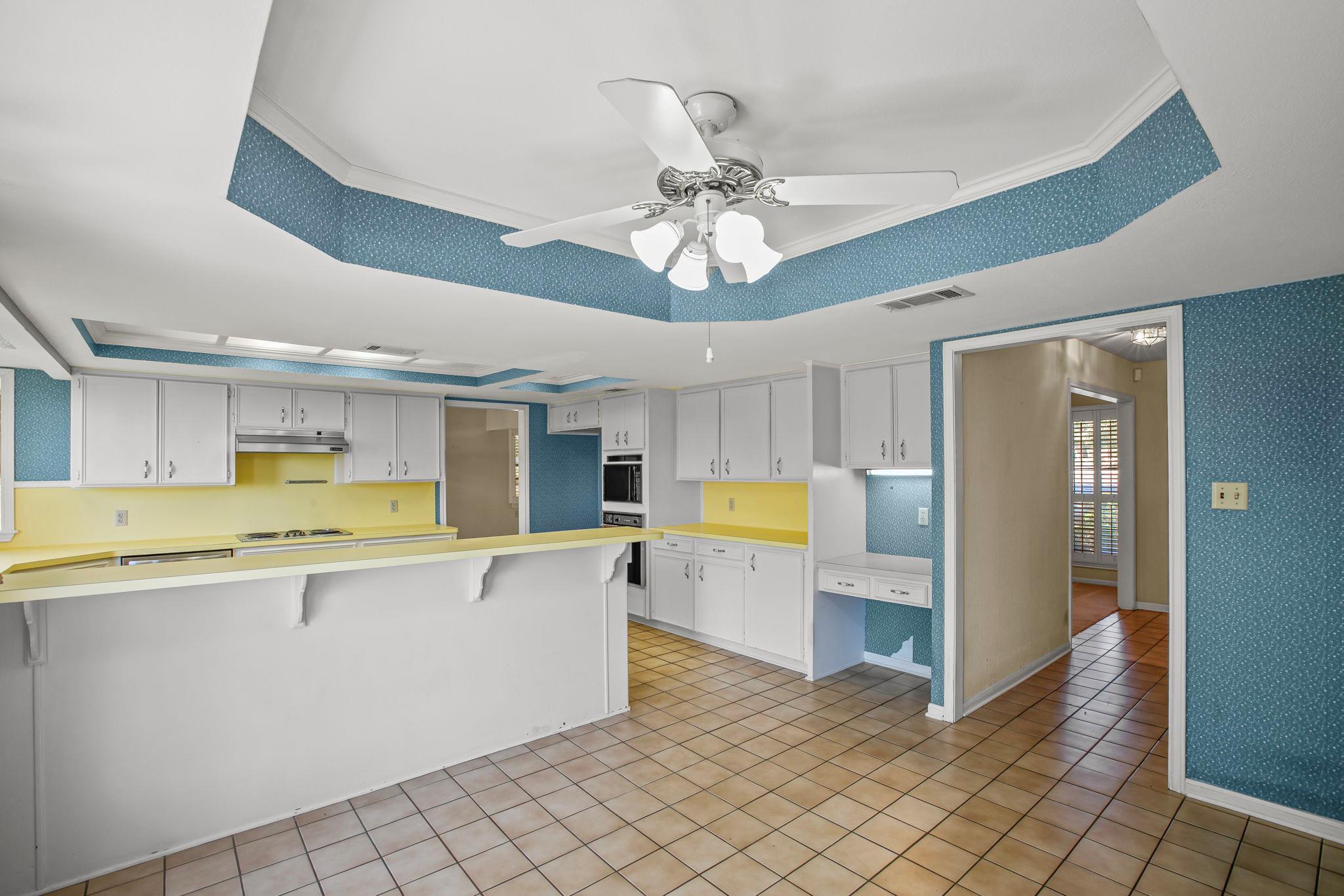 415 Dasher Dr, Lakeway, TX 78734