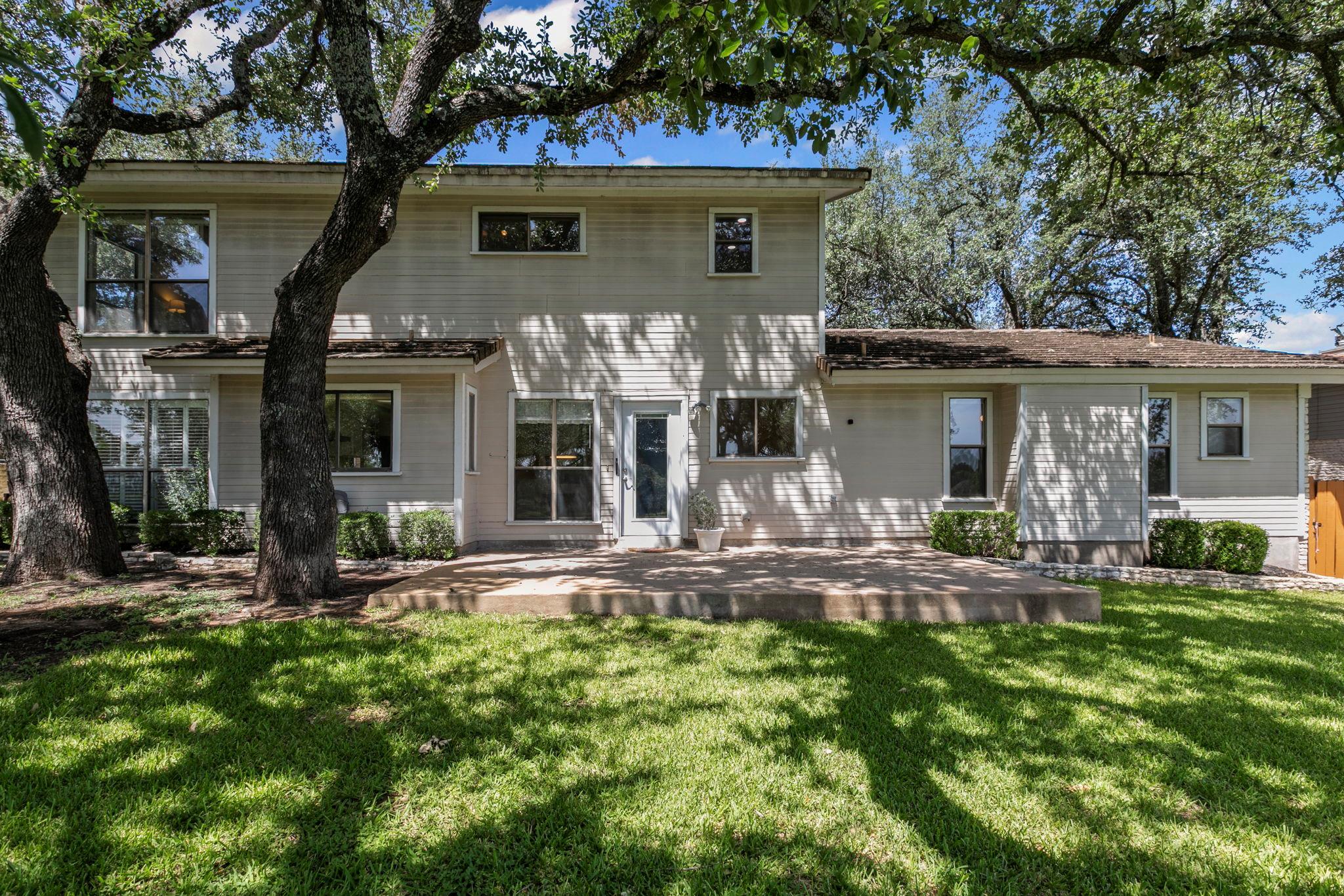 415 Dasher Dr, Lakeway, TX 78734