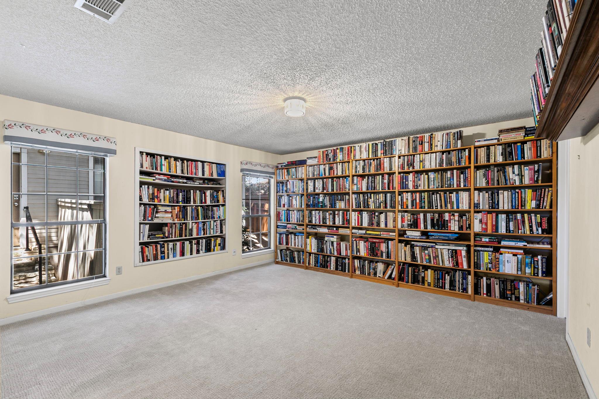 415 Dasher Dr, Lakeway, TX 78734