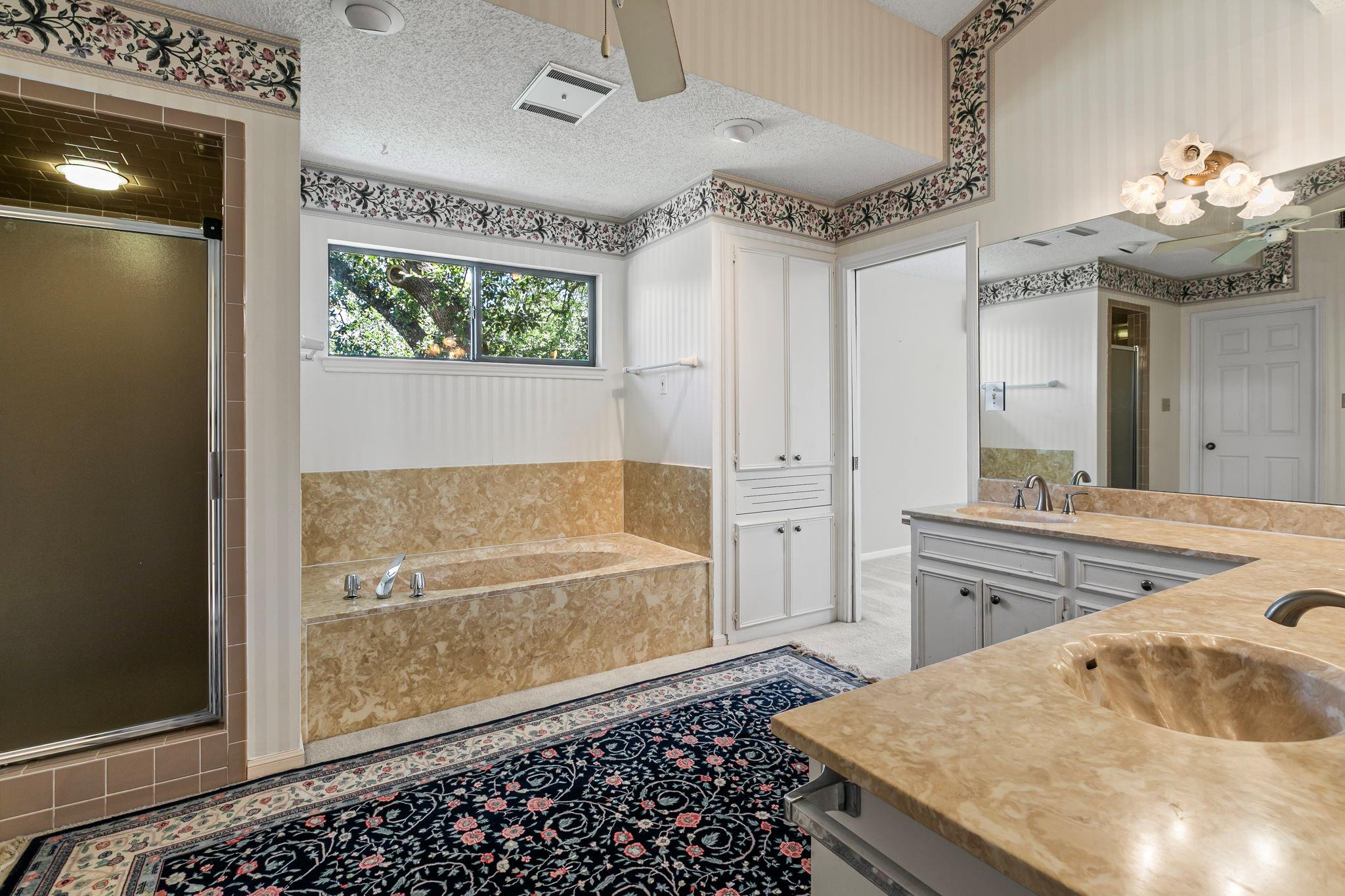 415 Dasher Dr, Lakeway, TX 78734