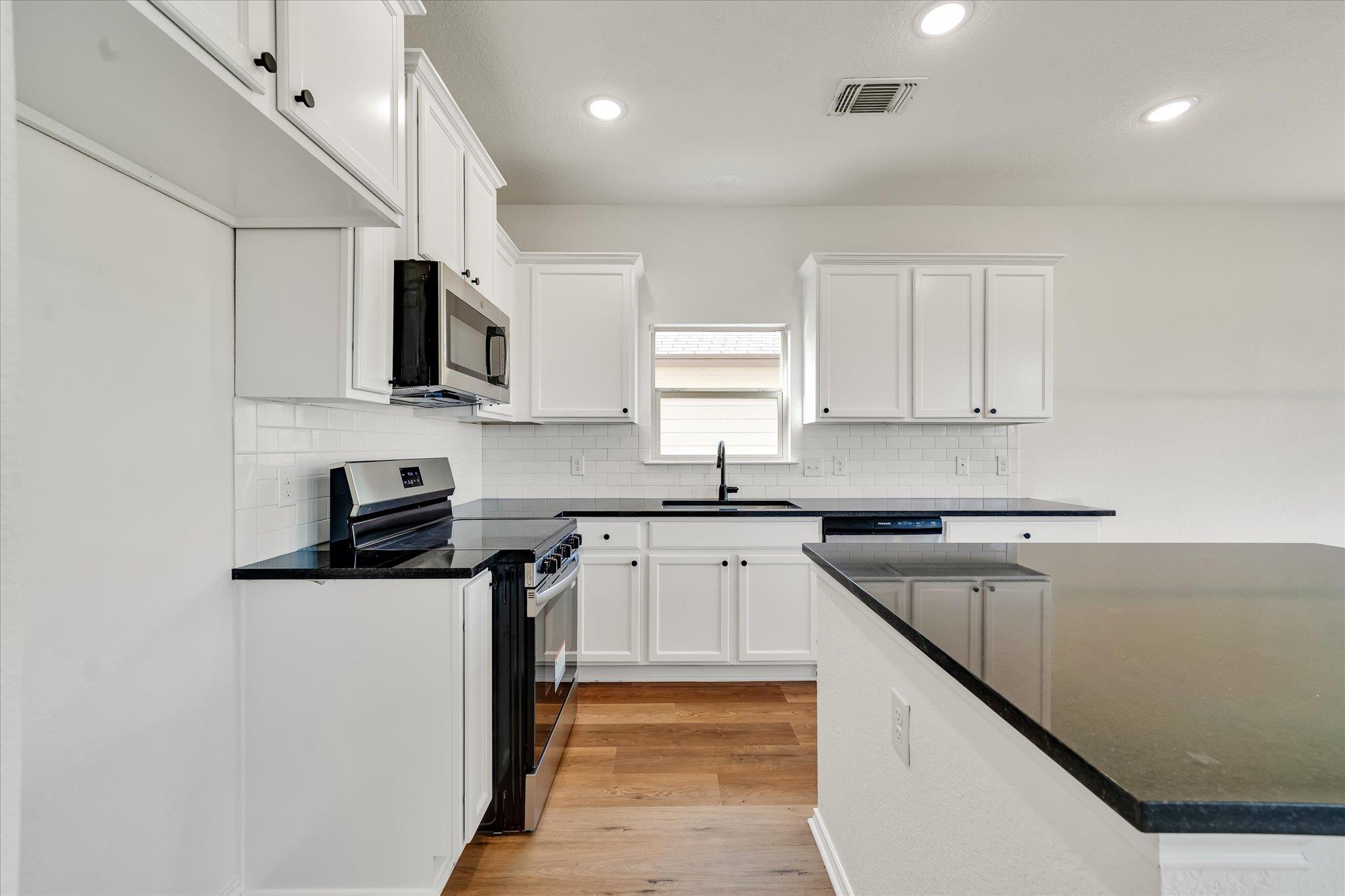 1109 Ibis Falls Loop, Jarrell, TX 76537