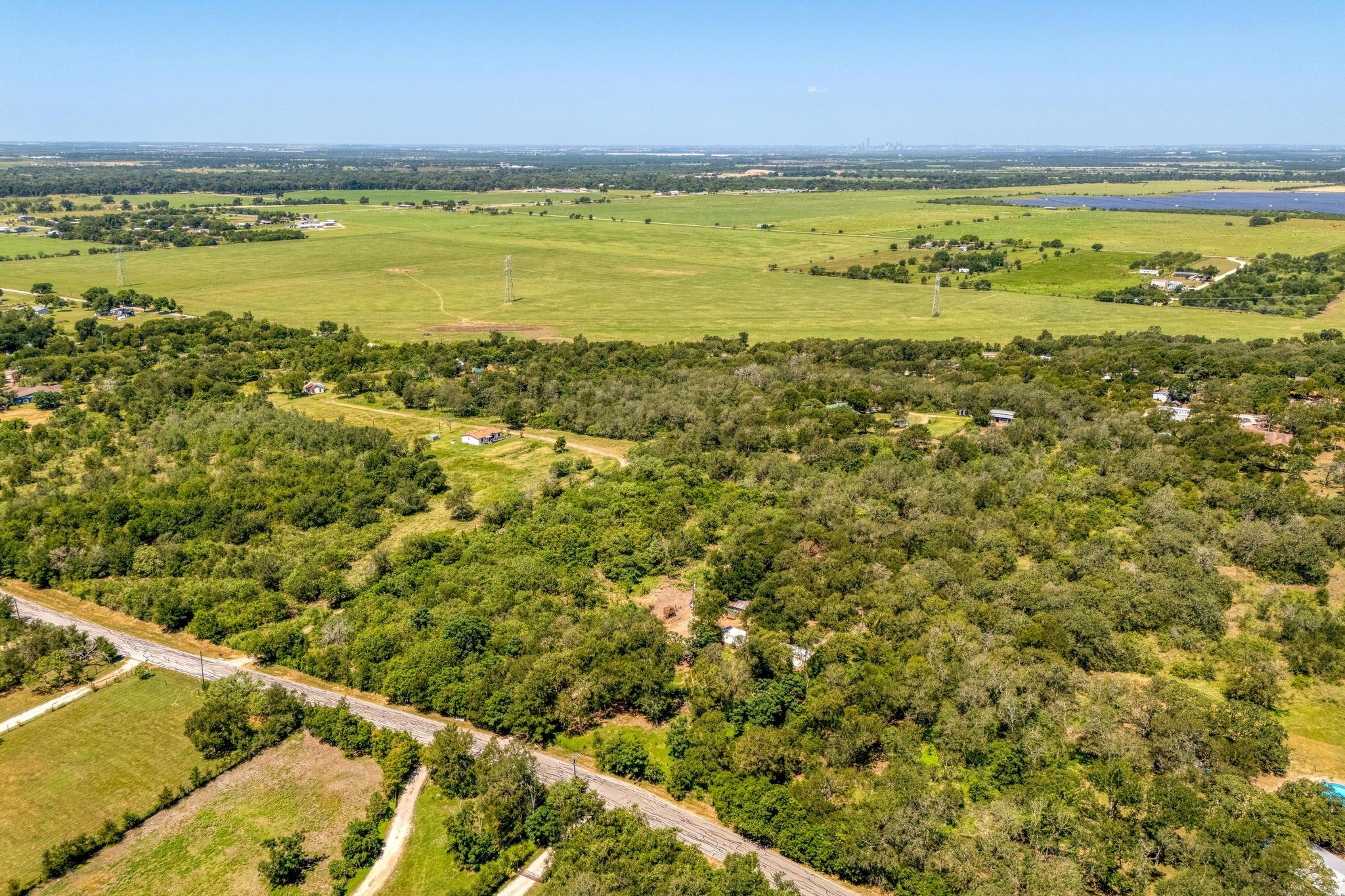 1300 S Webberwood Way, Elgin, TX 78621