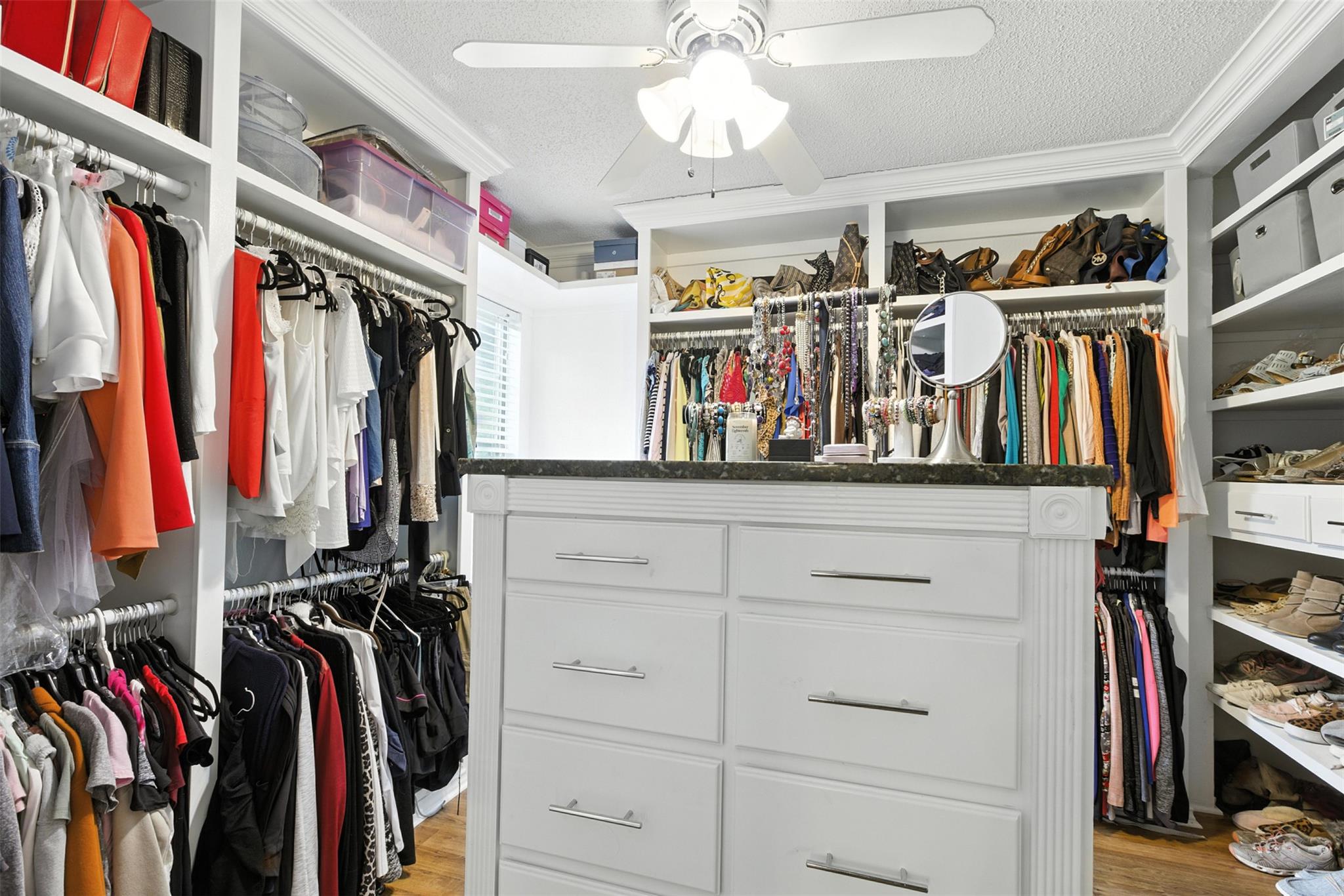 1113 Pebble Brook Rd, Cedar Park, TX 78613