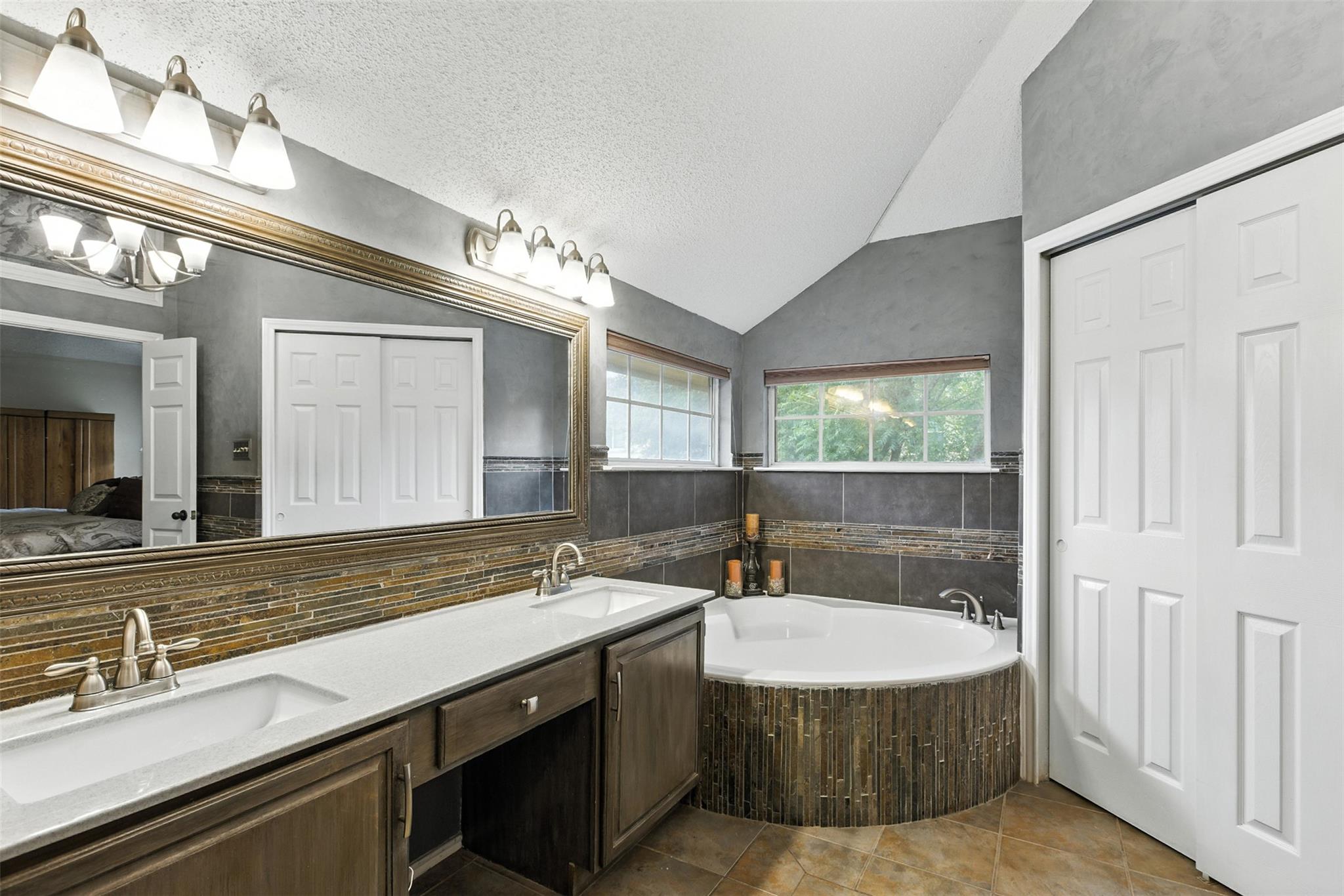 1113 Pebble Brook Rd, Cedar Park, TX 78613