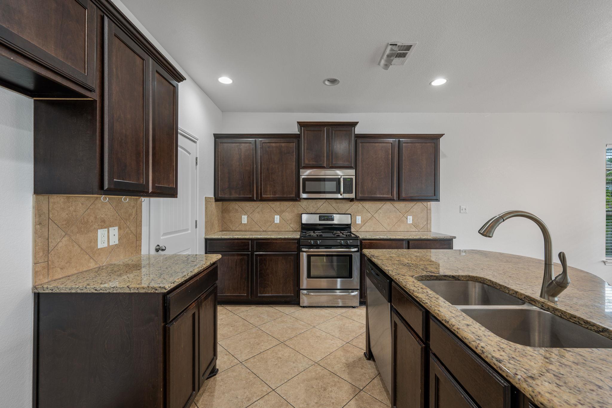 188 Rock Vista Run, Austin, TX 78737