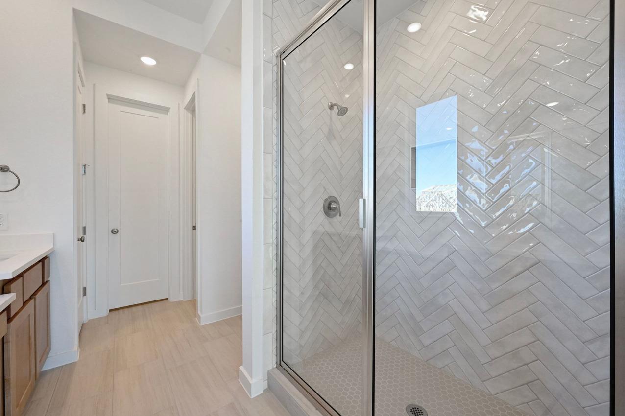 221 Wild Lily Trl, Georgetown, TX 78628