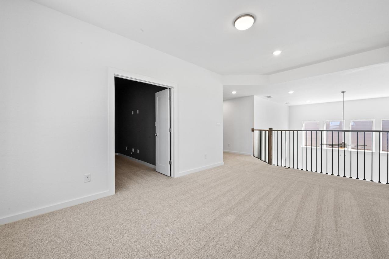 221 Wild Lily Trl, Georgetown, TX 78628