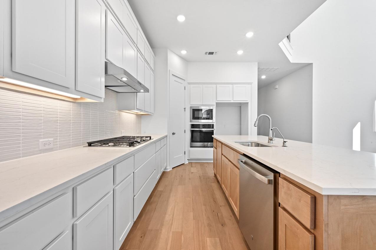 221 Wild Lily Trl, Georgetown, TX 78628