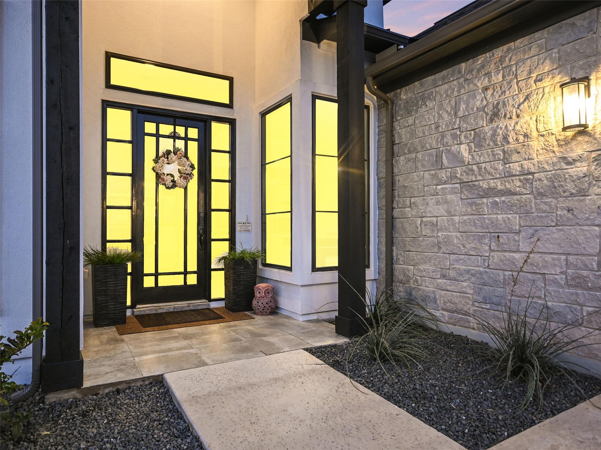 308 Lodestone Ln, Austin, TX 78738