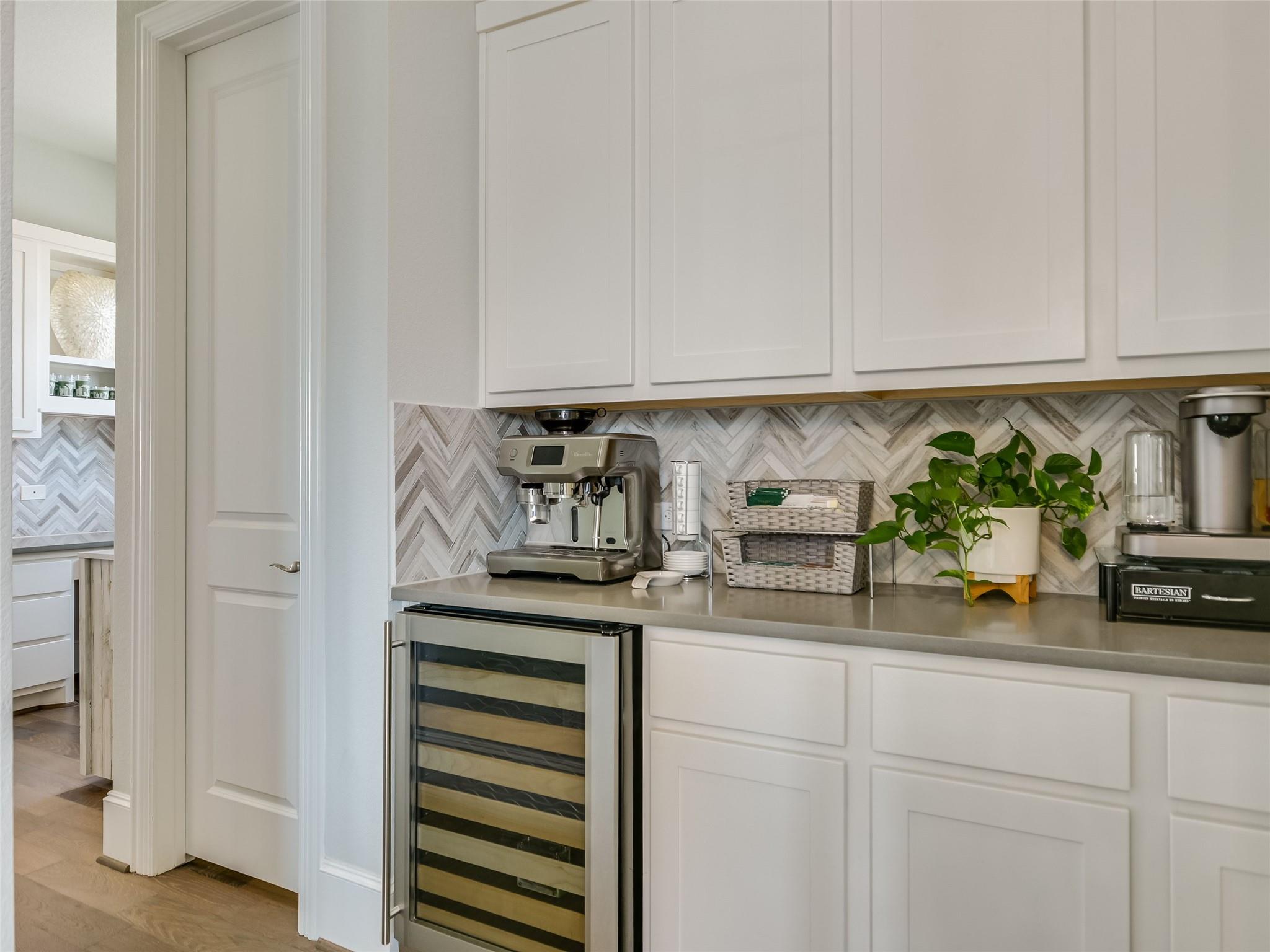 308 Lodestone Ln, Austin, TX 78738