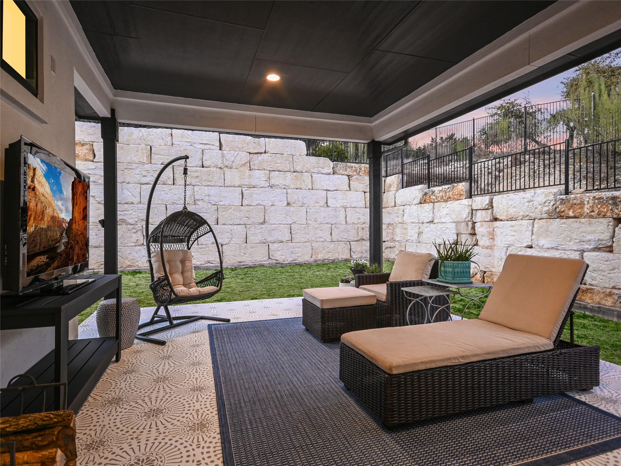 308 Lodestone Ln, Austin, TX 78738