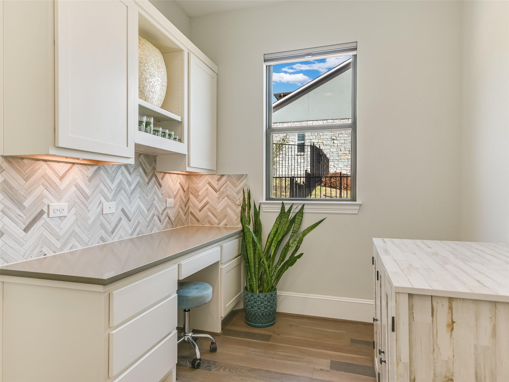 308 Lodestone Ln, Austin, TX 78738