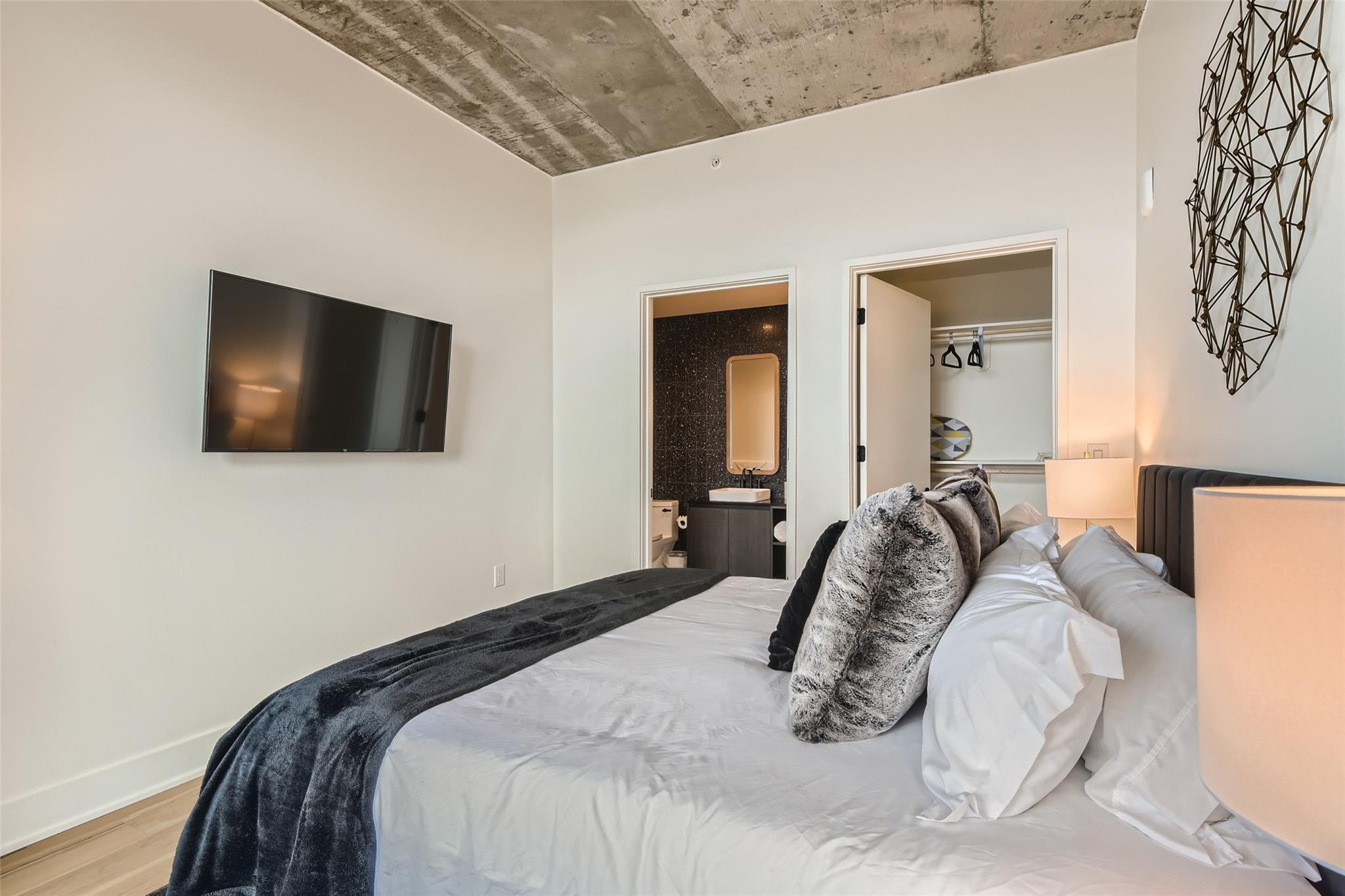 48 East Ave # 2201, Austin, TX 78701