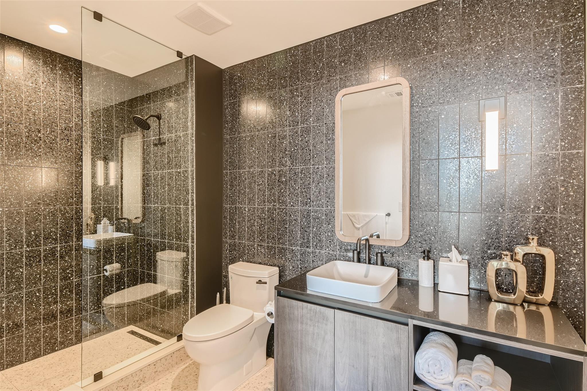 48 East Ave # 2201, Austin, TX 78701