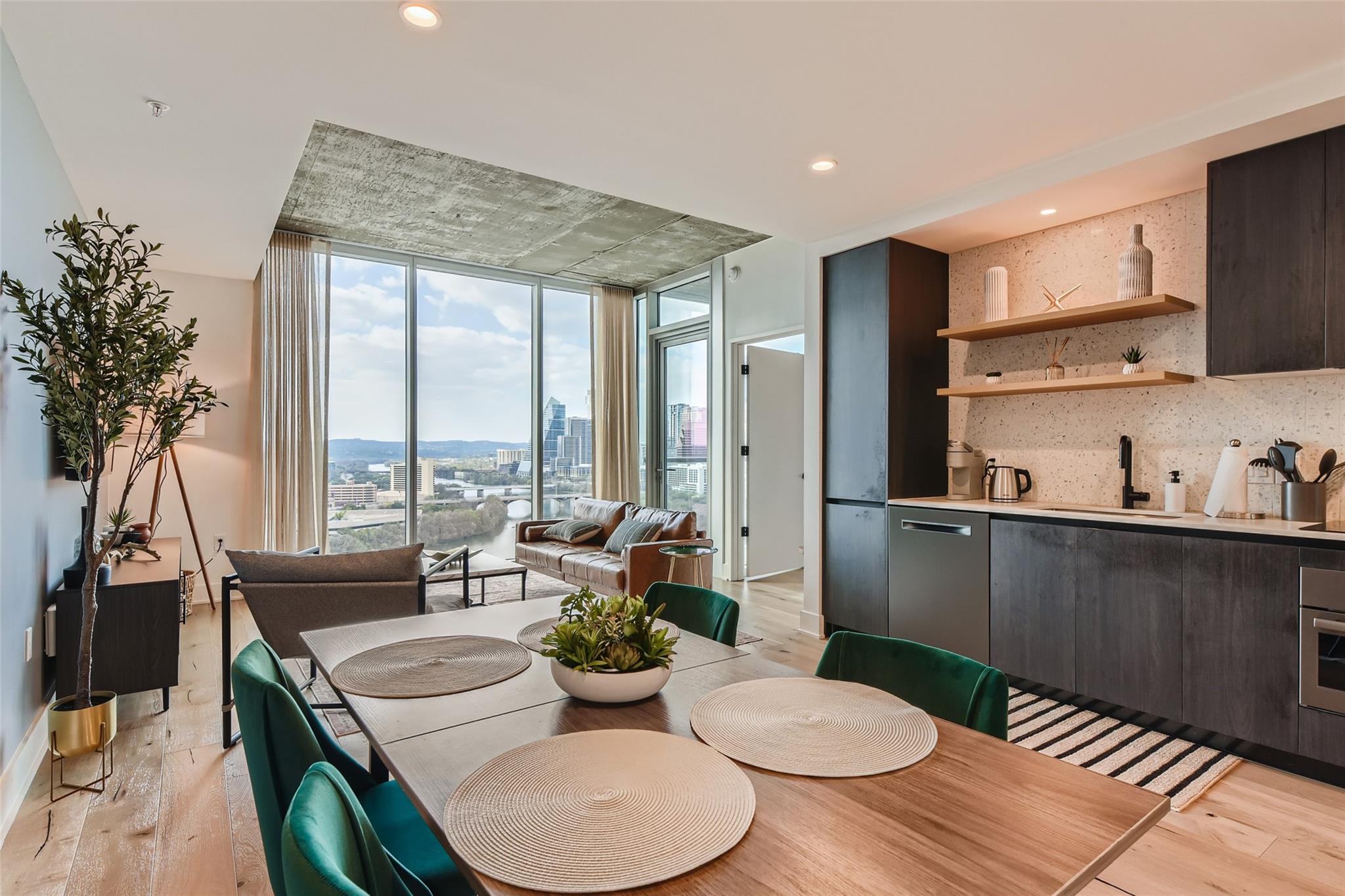 48 East Ave # 2201, Austin, TX 78701