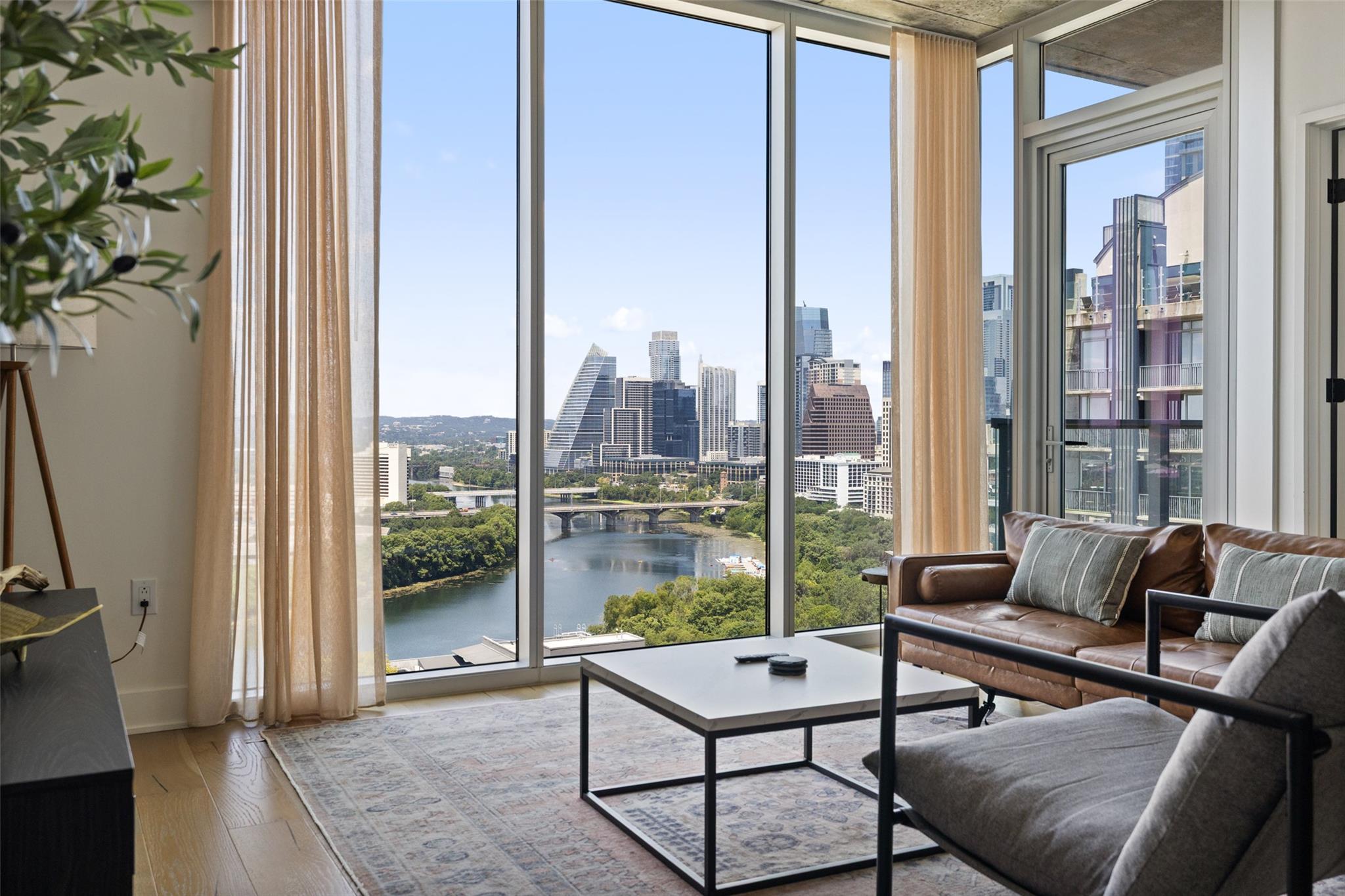 48 East Ave # 2201, Austin, TX 78701