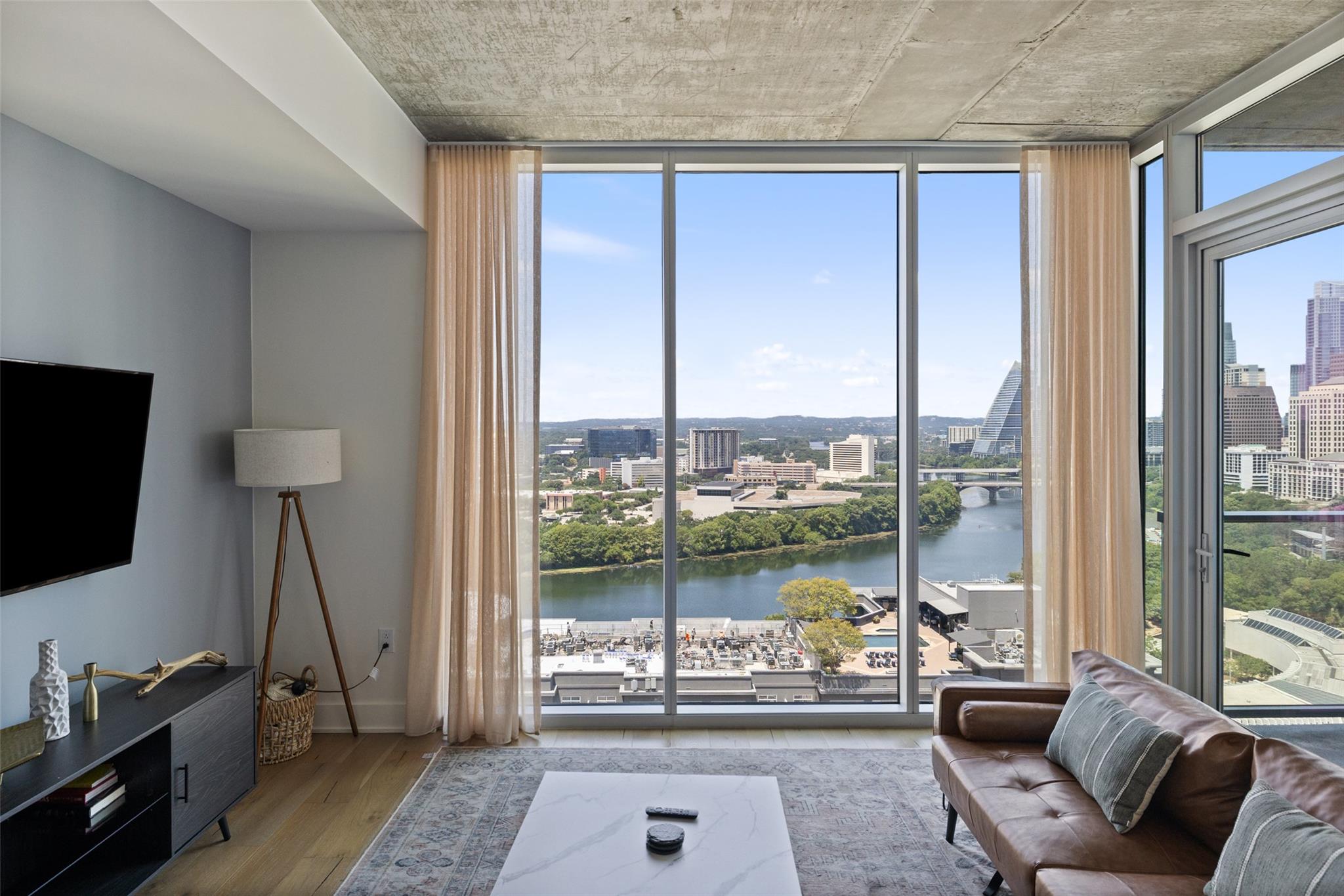 48 East Ave # 2201, Austin, TX 78701