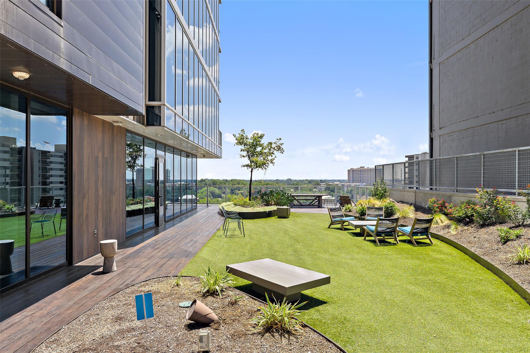 48 East Ave # 2201, Austin, TX 78701