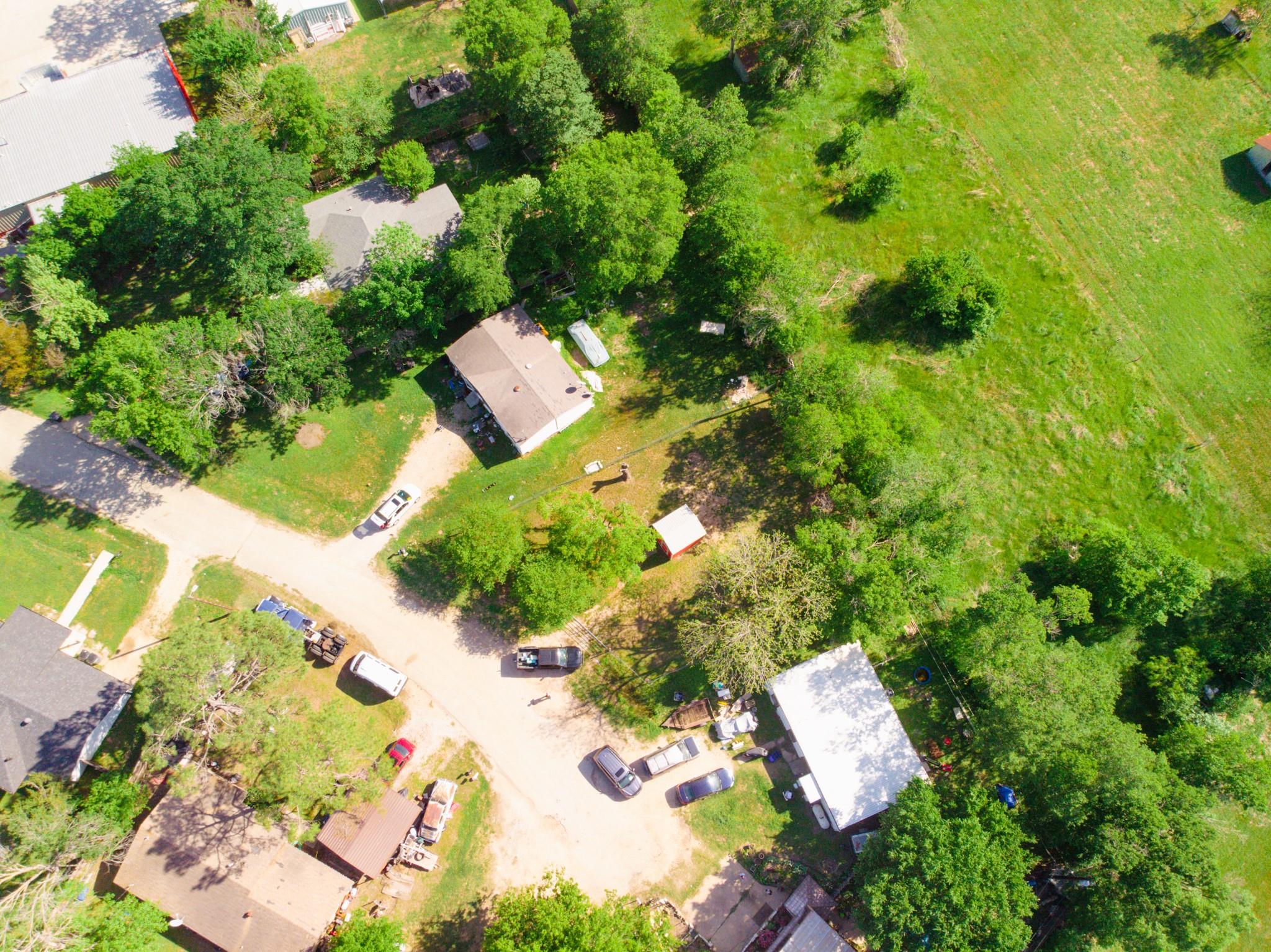 907 Westview Cir, Caldwell, TX 77836