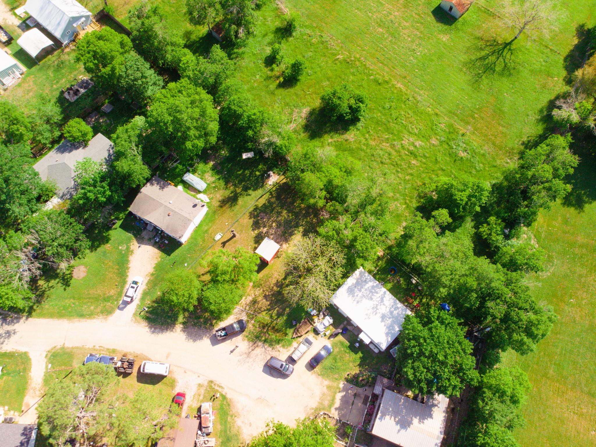 907 Westview Cir, Caldwell, TX 77836