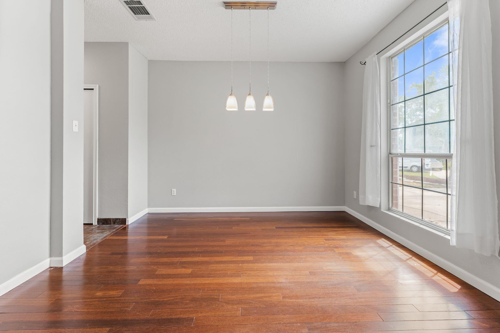 1303 Julies Walk, Pflugerville, TX 78660