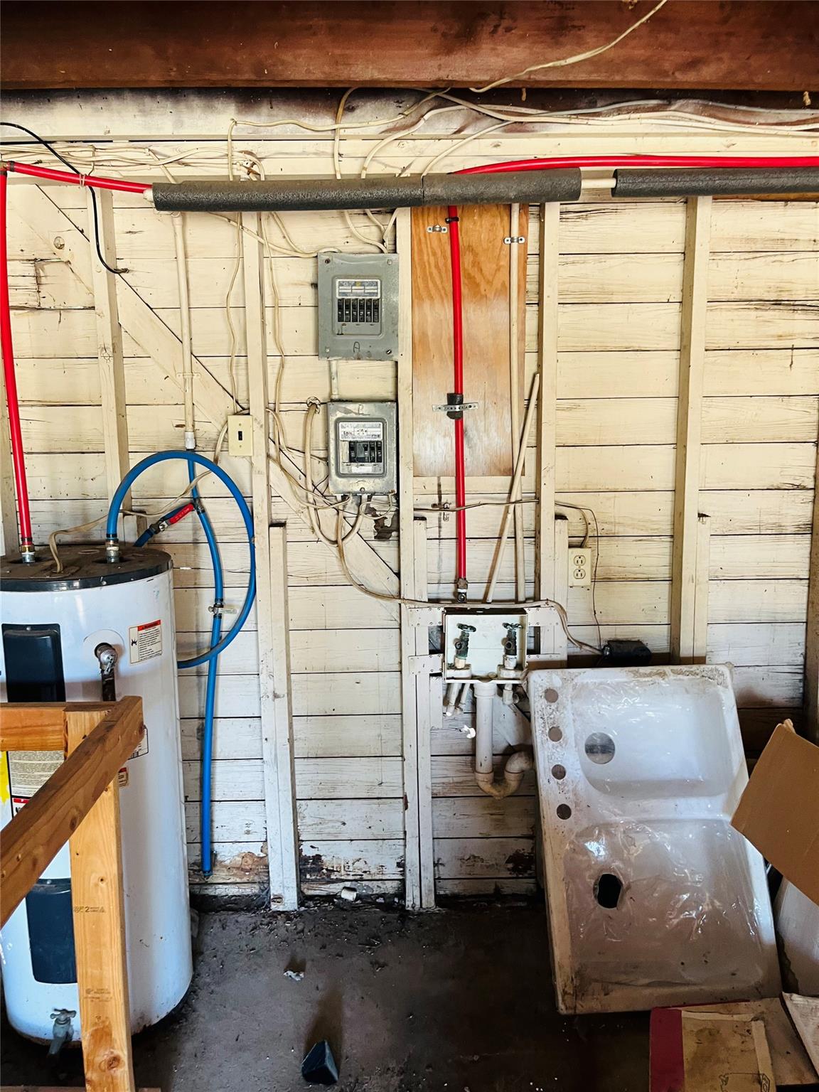 106 N Pear St, Rockdale, TX 76567