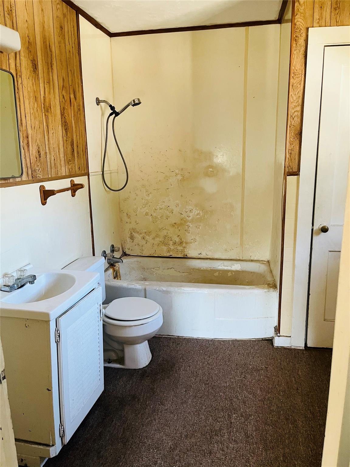 106 N Pear St, Rockdale, TX 76567