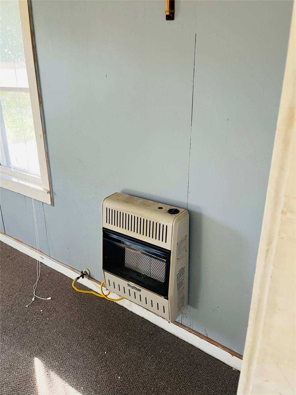 106 N Pear St, Rockdale, TX 76567