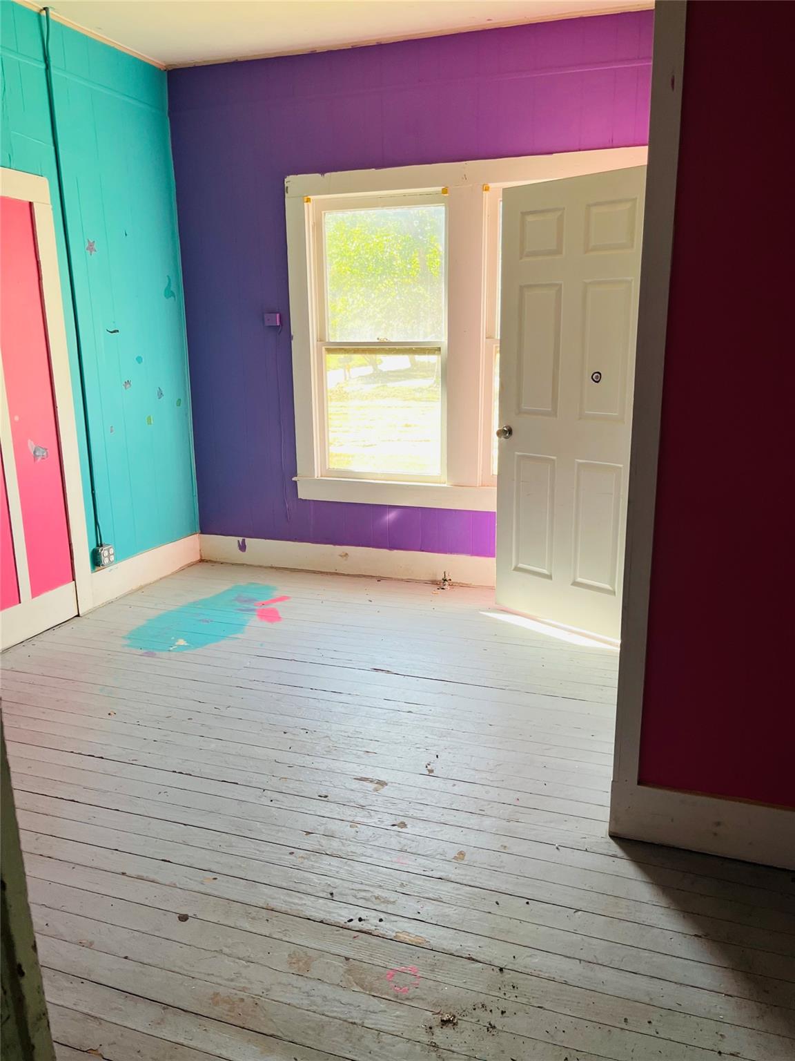 106 N Pear St, Rockdale, TX 76567