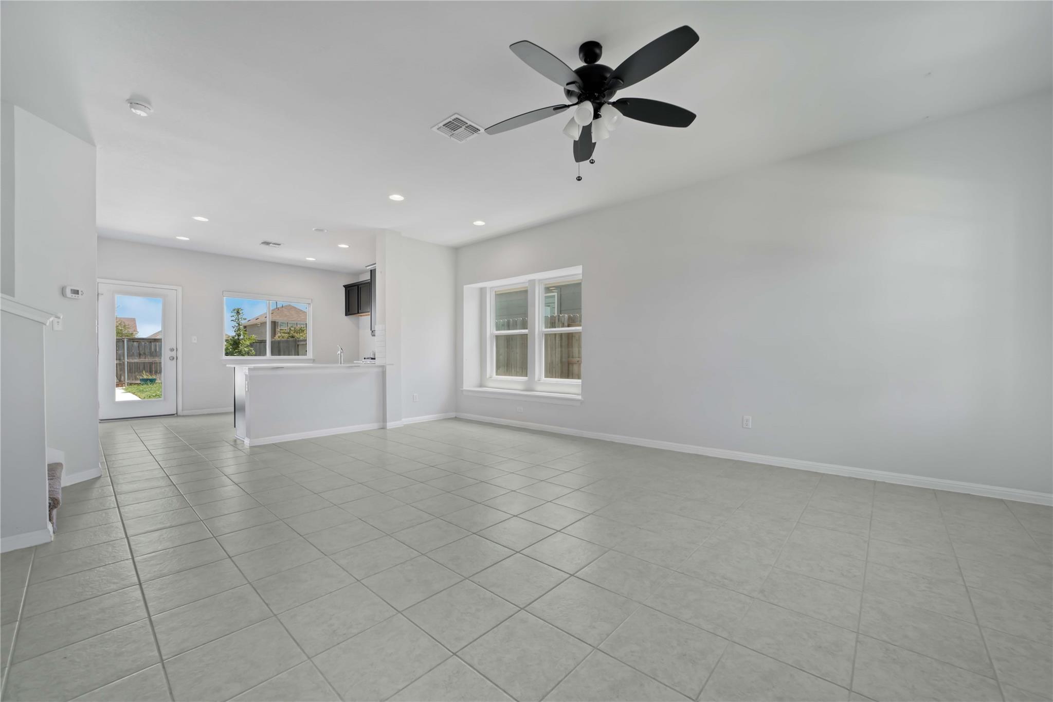 314 Spiny Lizard Ln, San Marcos, TX 78666