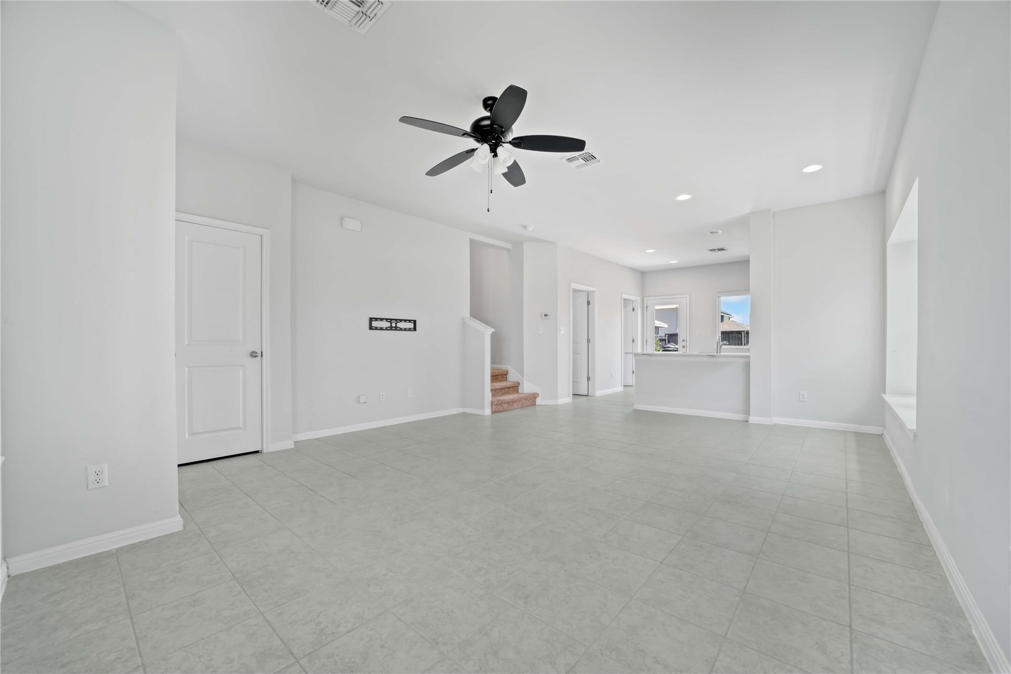 314 Spiny Lizard Ln, San Marcos, TX 78666