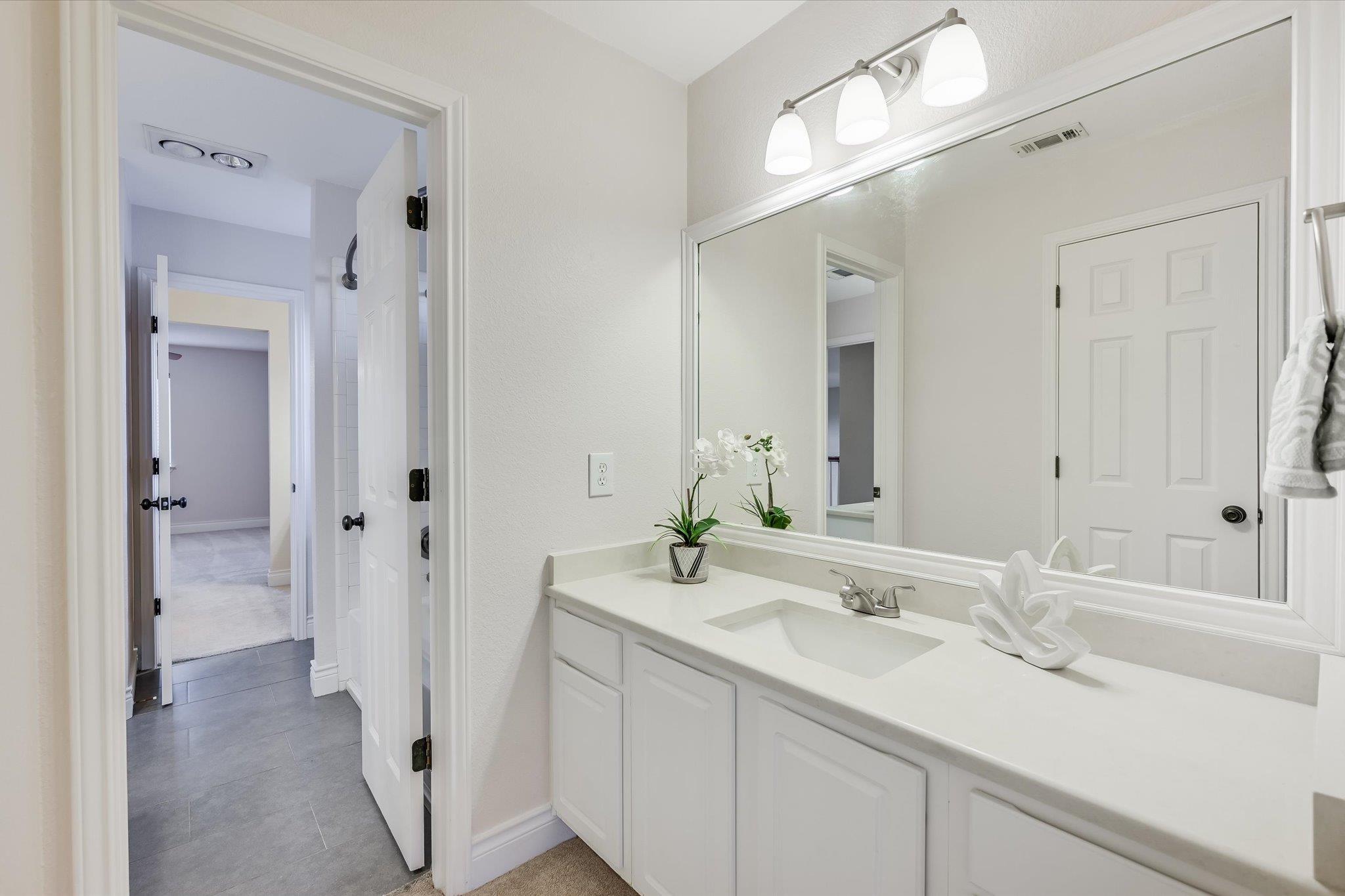 7018 Avignon Dr, Round Rock, TX 78681