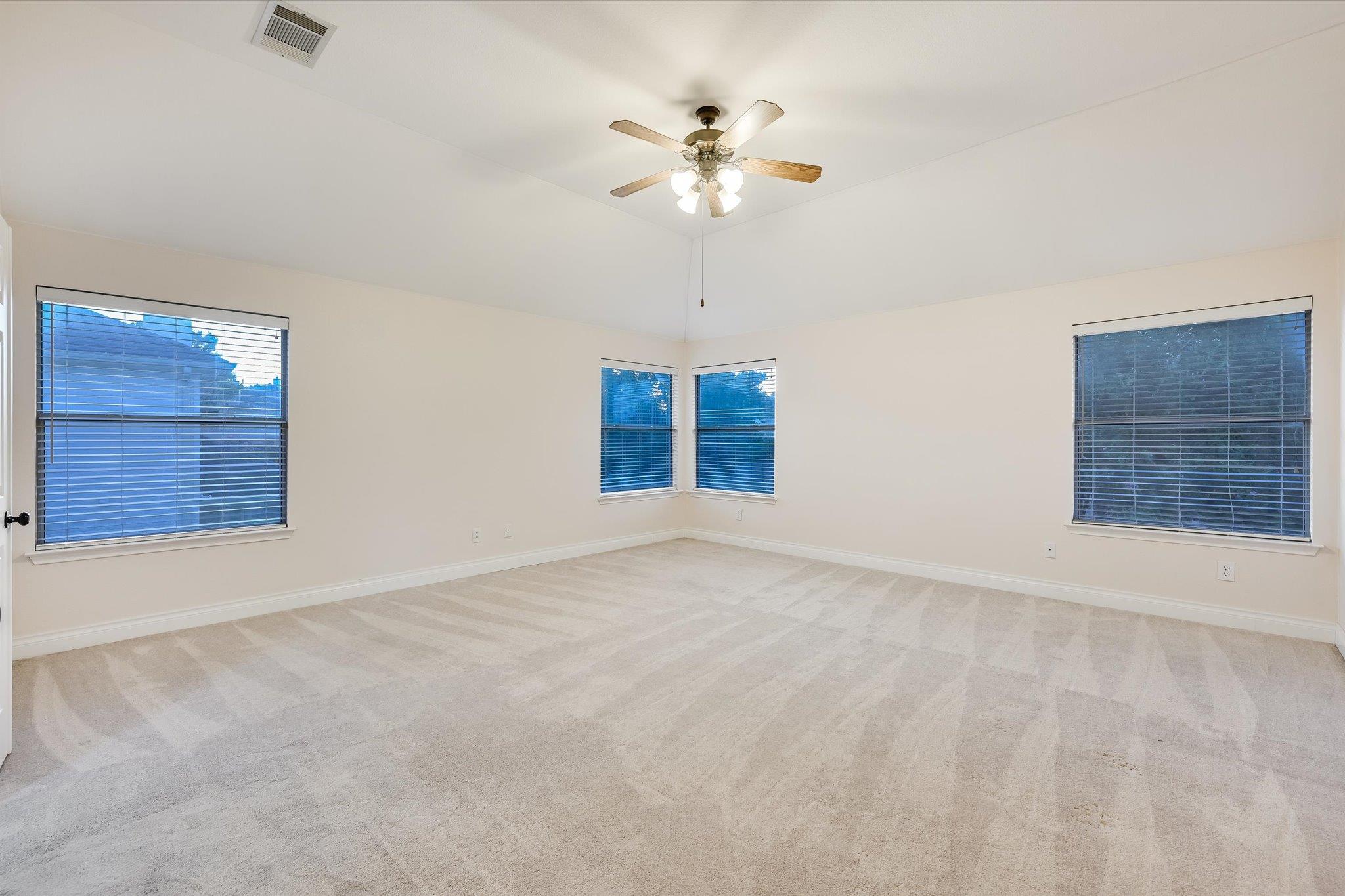 7018 Avignon Dr, Round Rock, TX 78681