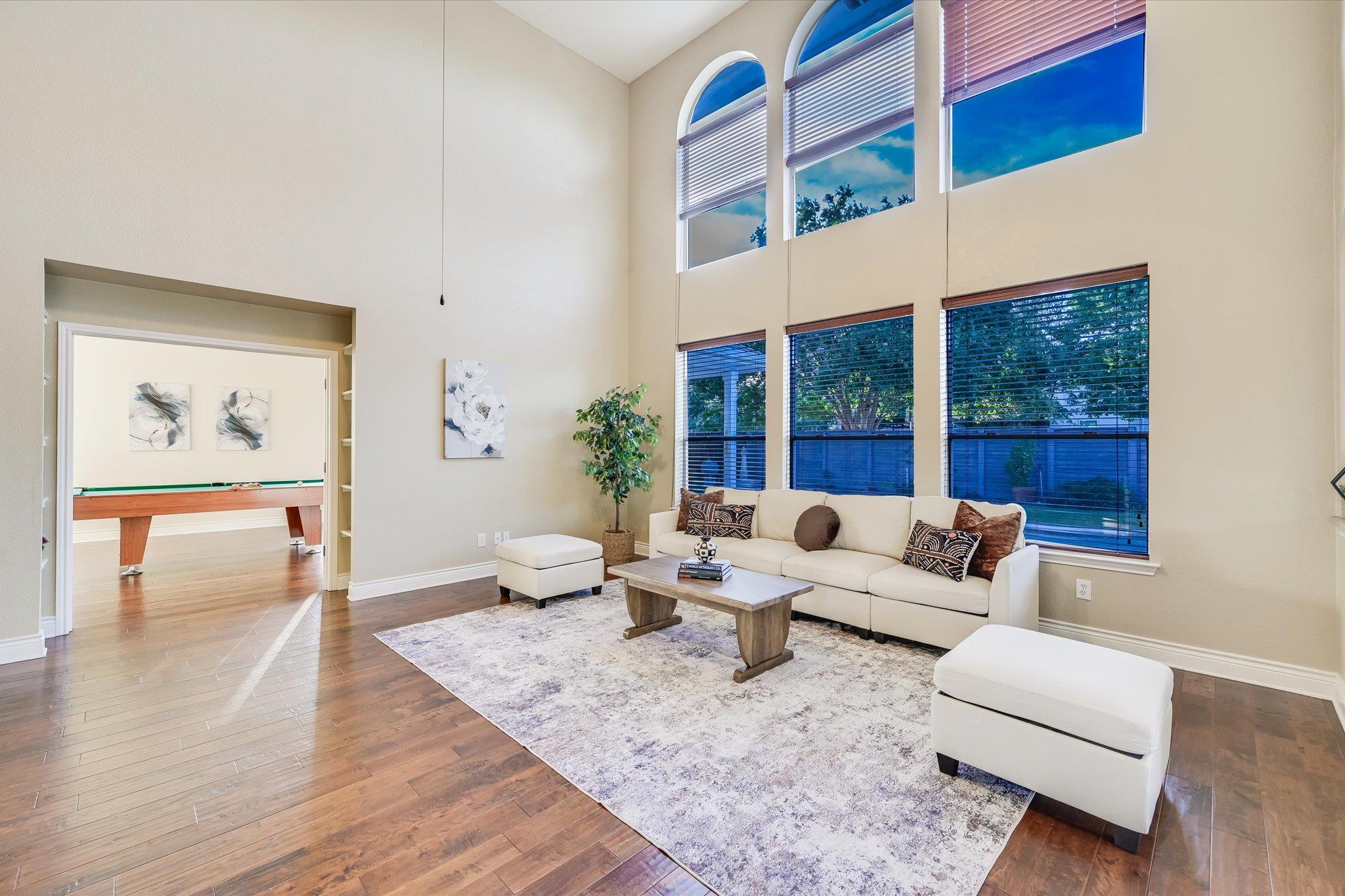 7018 Avignon Dr, Round Rock, TX 78681