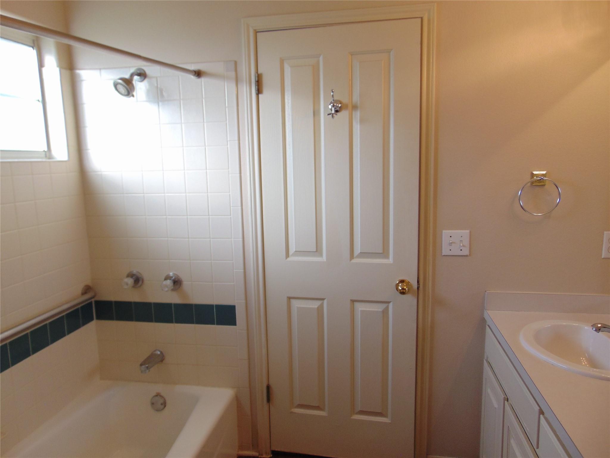 Dripping Springs, TX 78620