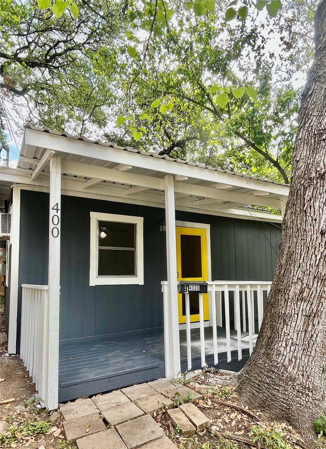 400 Cherry Hill Dr, Austin, TX 78704