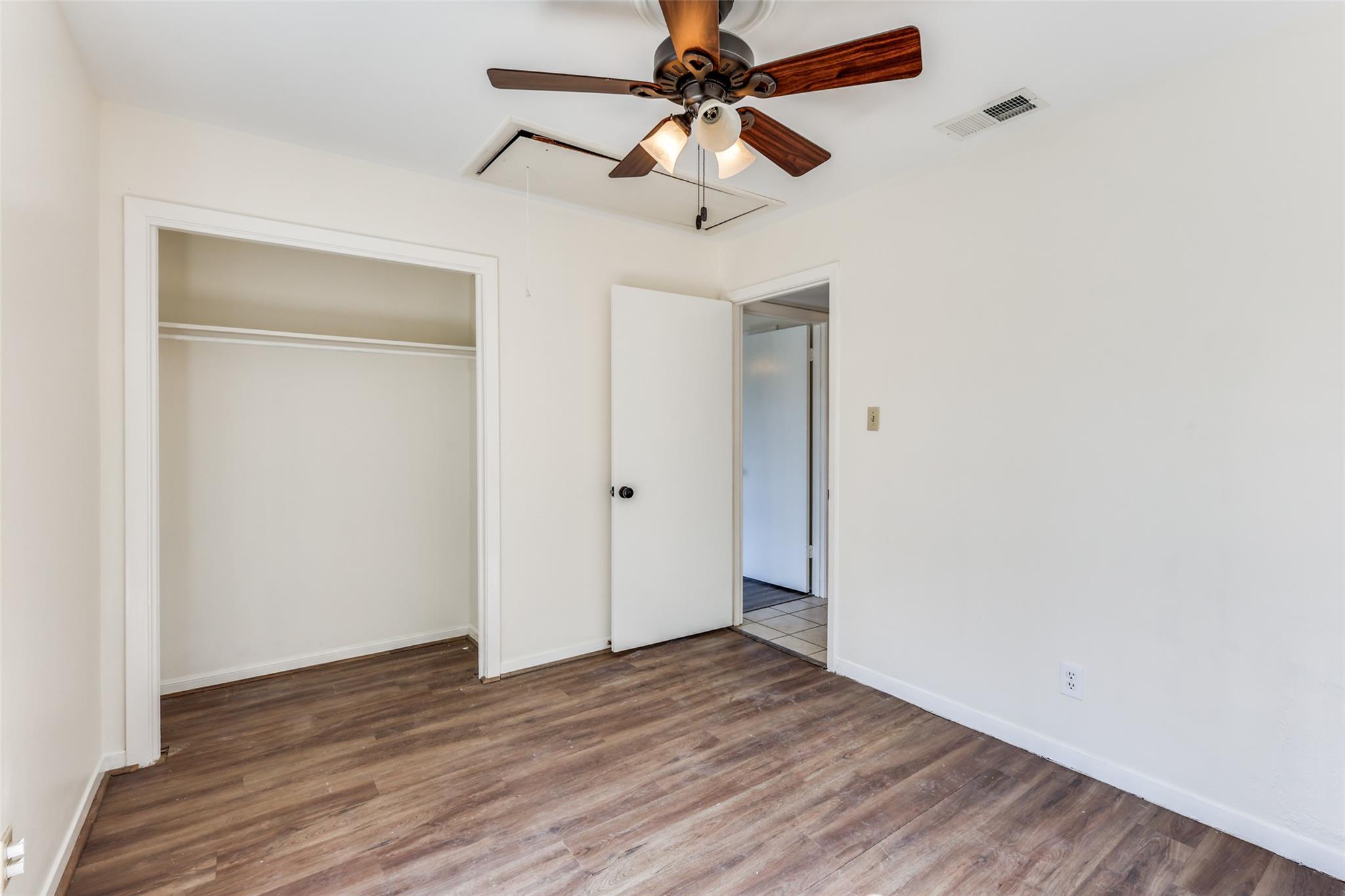 400 Cherry Hill Dr, Austin, TX 78704