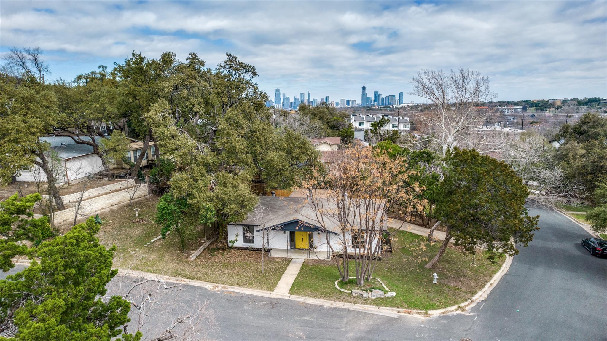 400 Cherry Hill Dr, Austin, TX 78704