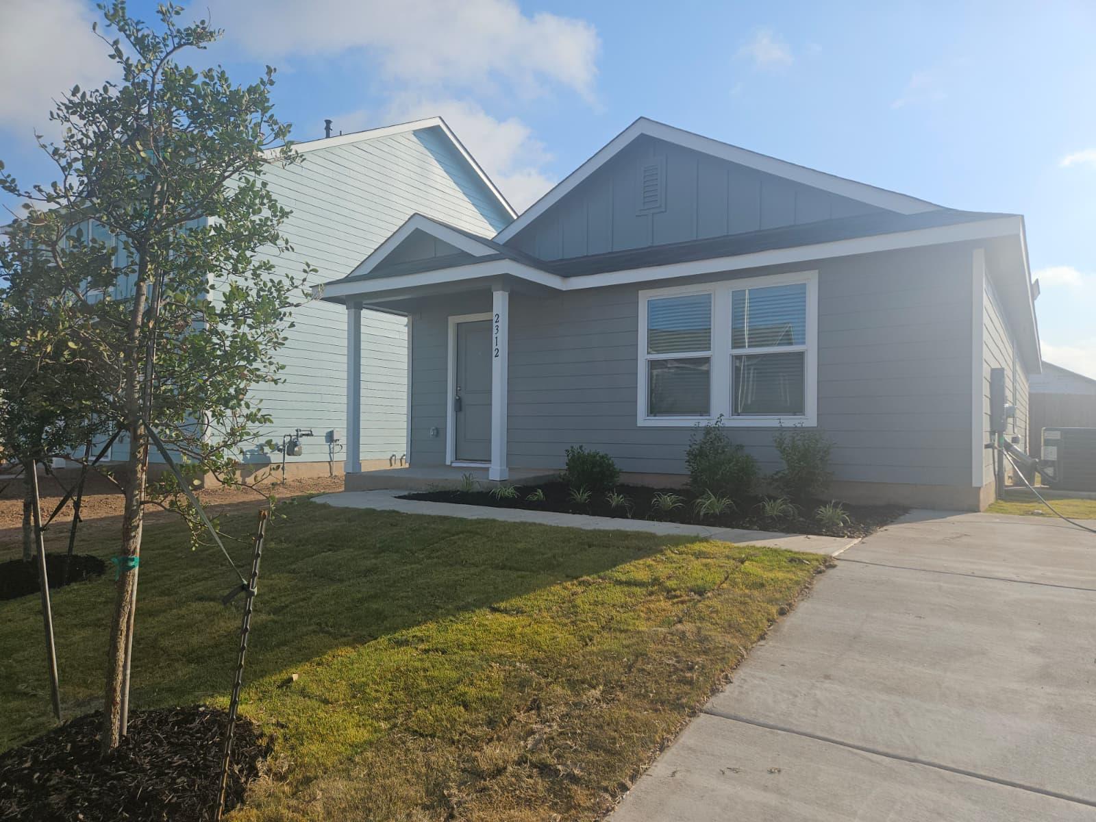 2312 Dust Devil Dr, Lockhart, TX 78644
