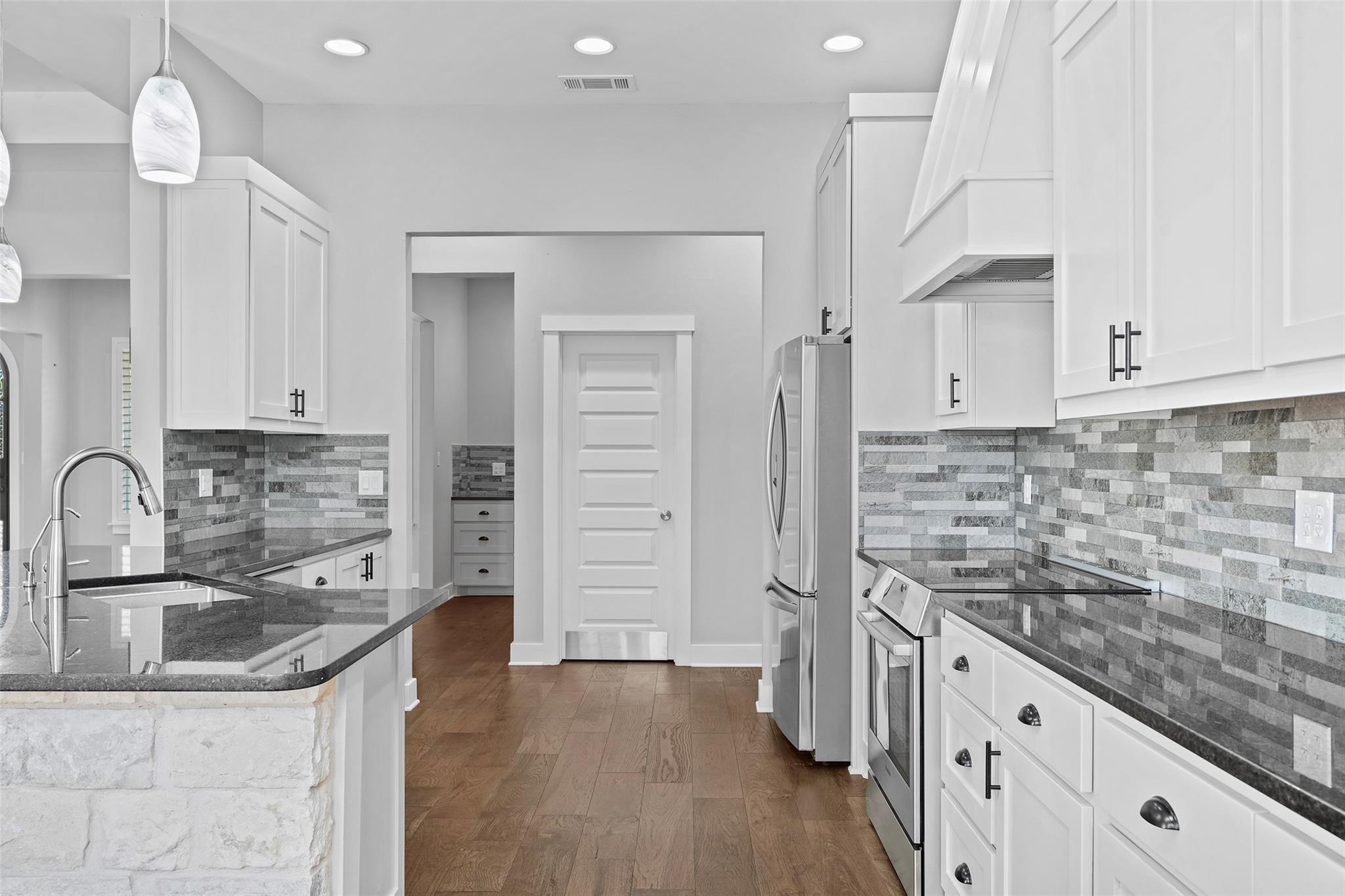 10215 Hill Country Skyline, Dripping Springs, TX 78620