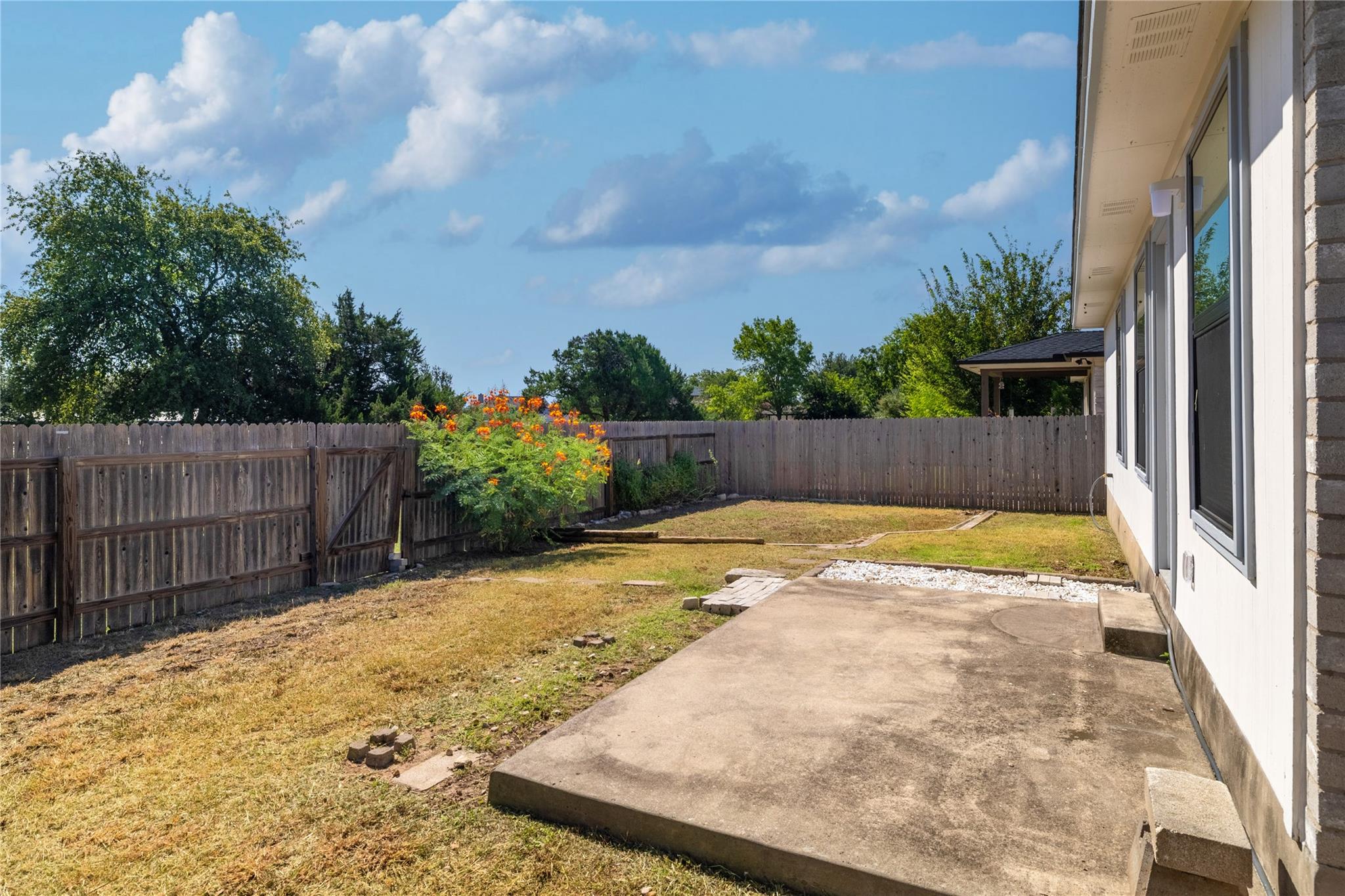 2008 Garrison Dr, Leander, TX 78641