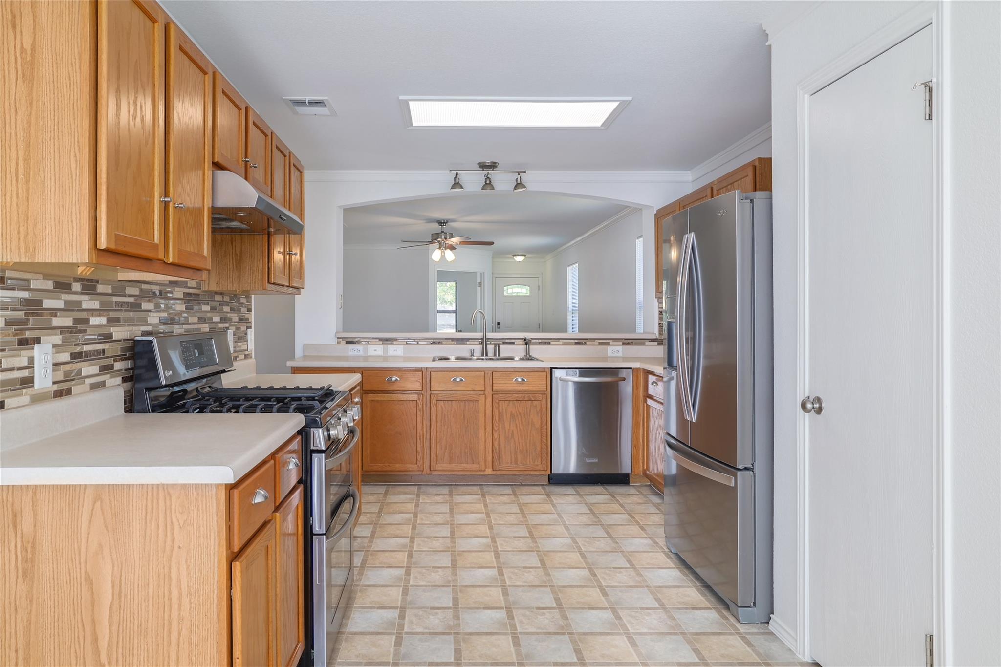 2008 Garrison Dr, Leander, TX 78641