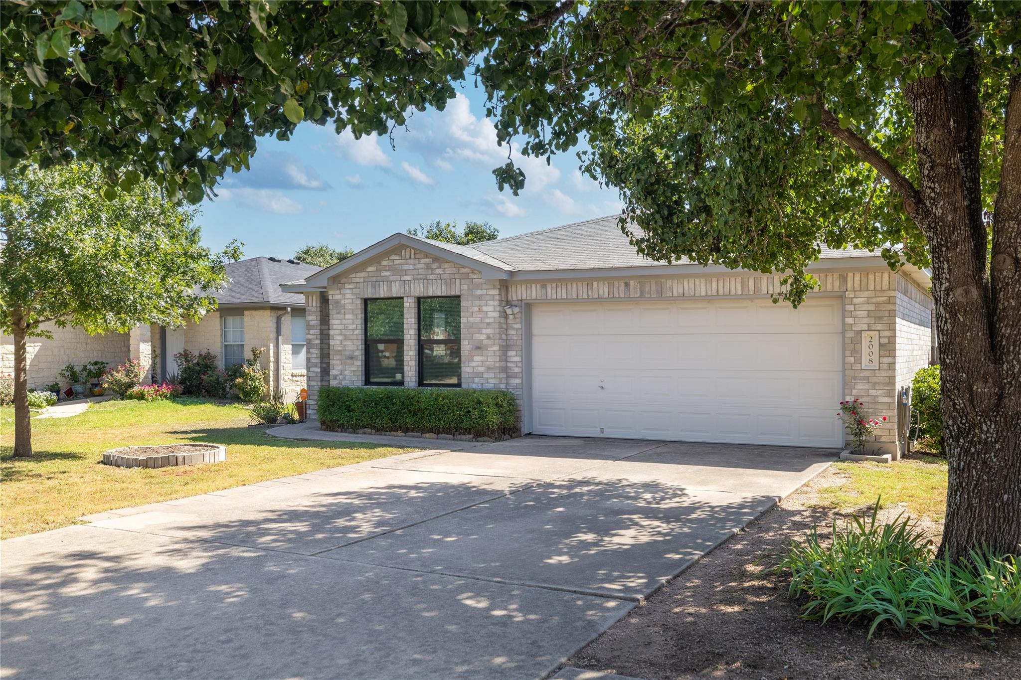 2008 Garrison Dr, Leander, TX 78641