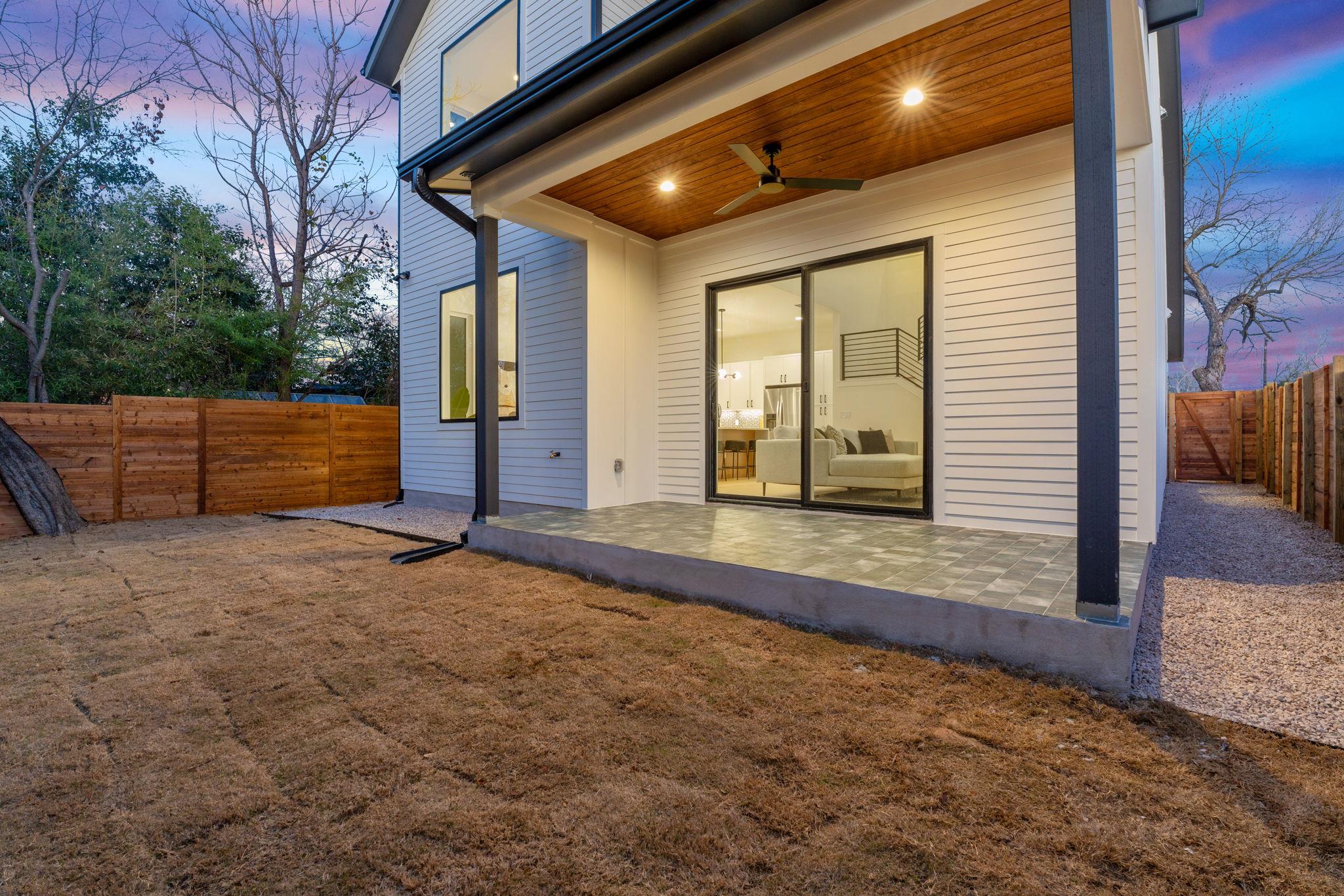 4402 Garnett St # 1, Austin, TX 78745