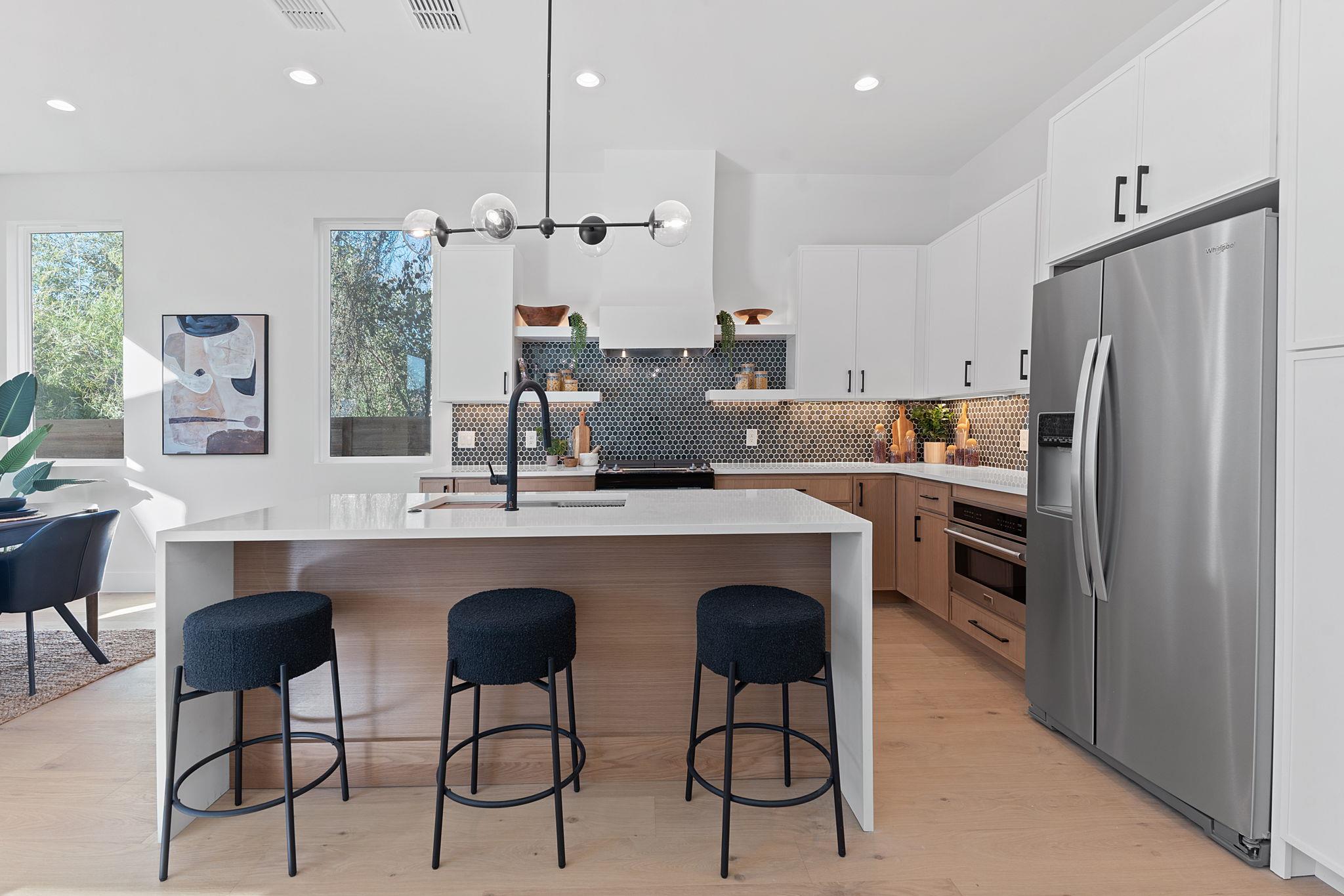4402 Garnett St # 1, Austin, TX 78745