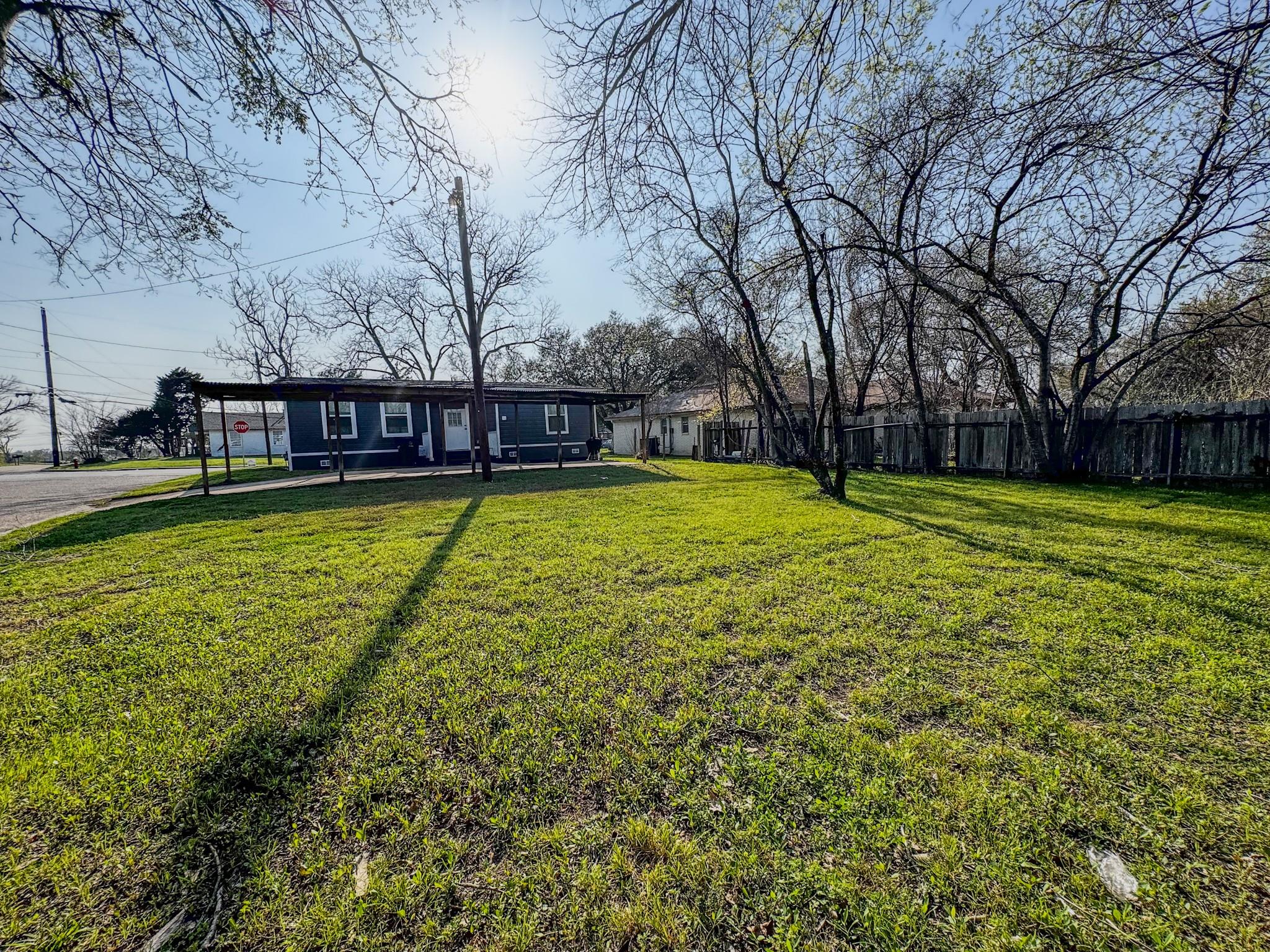 1000 W 17th St, Bryan, TX 77803