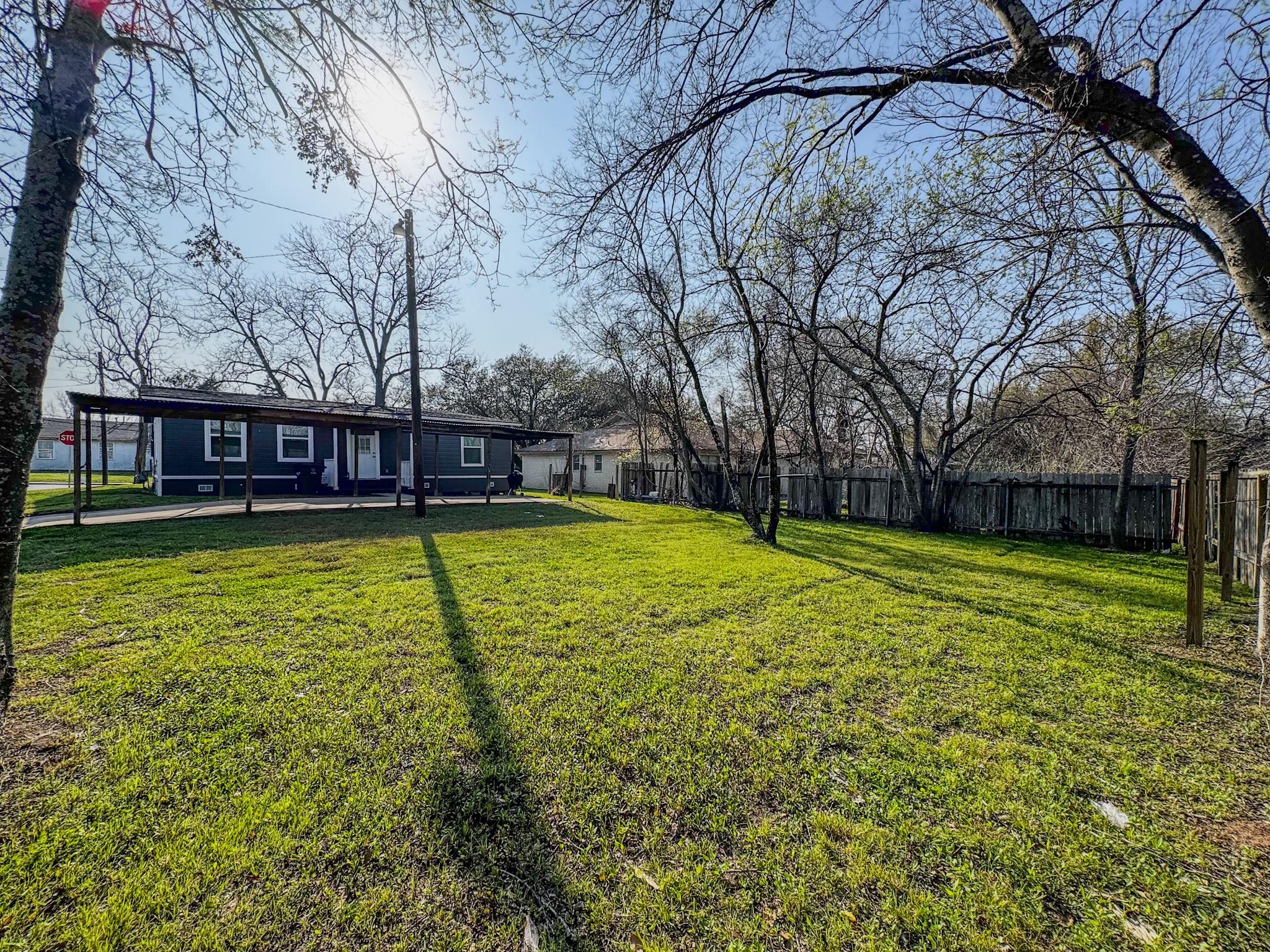 1000 W 17th St, Bryan, TX 77803