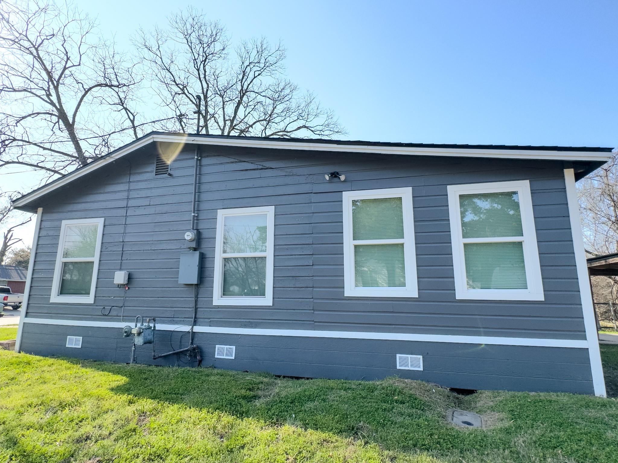 1000 W 17th St, Bryan, TX 77803