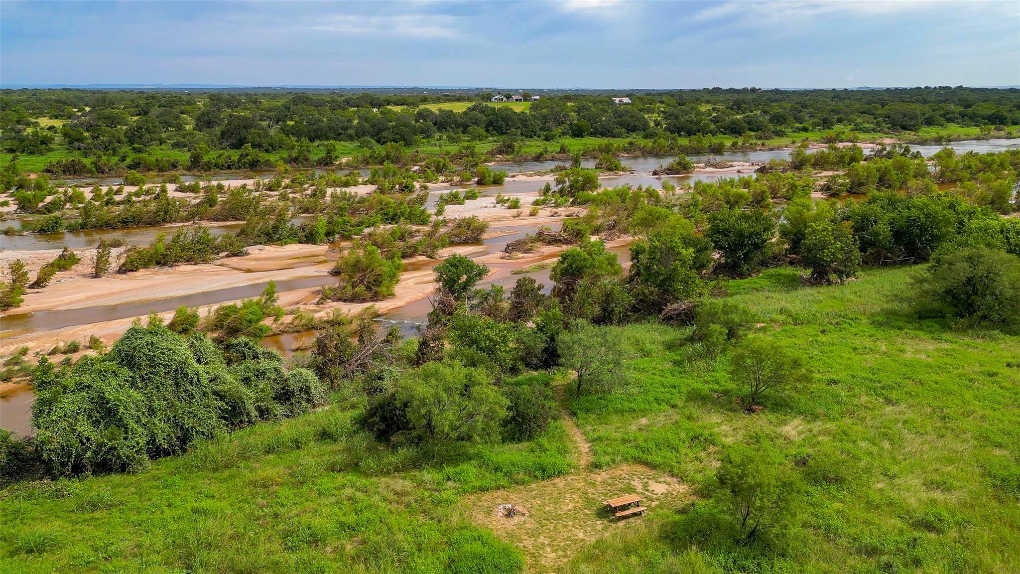 125 Elmer Rd, Llano, TX 78643