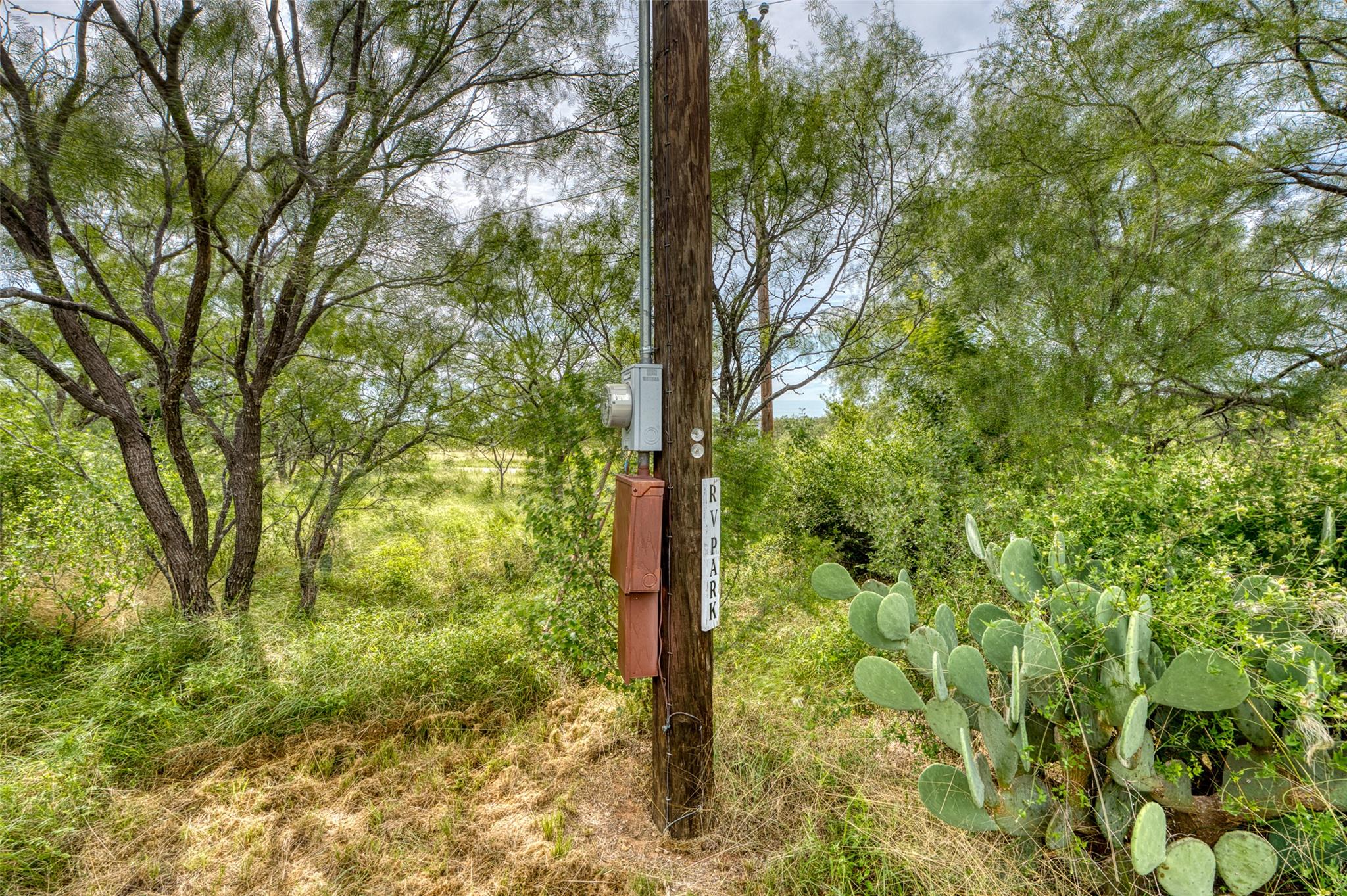 125 Elmer Rd, Llano, TX 78643